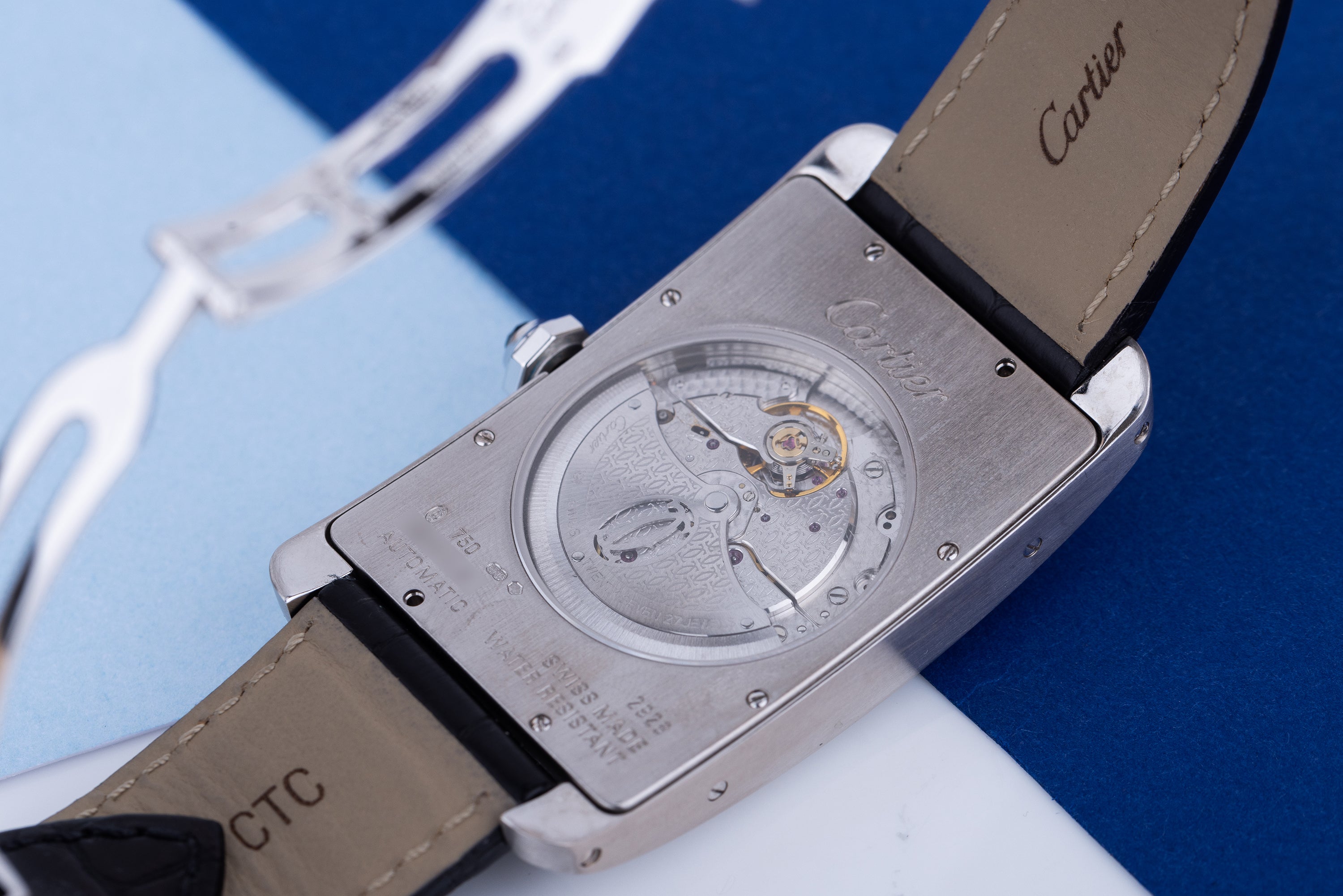 Cartier Tank Americaine XL | REF. 2928 | Automatic | 32mm x 52mm | 18k White Gold