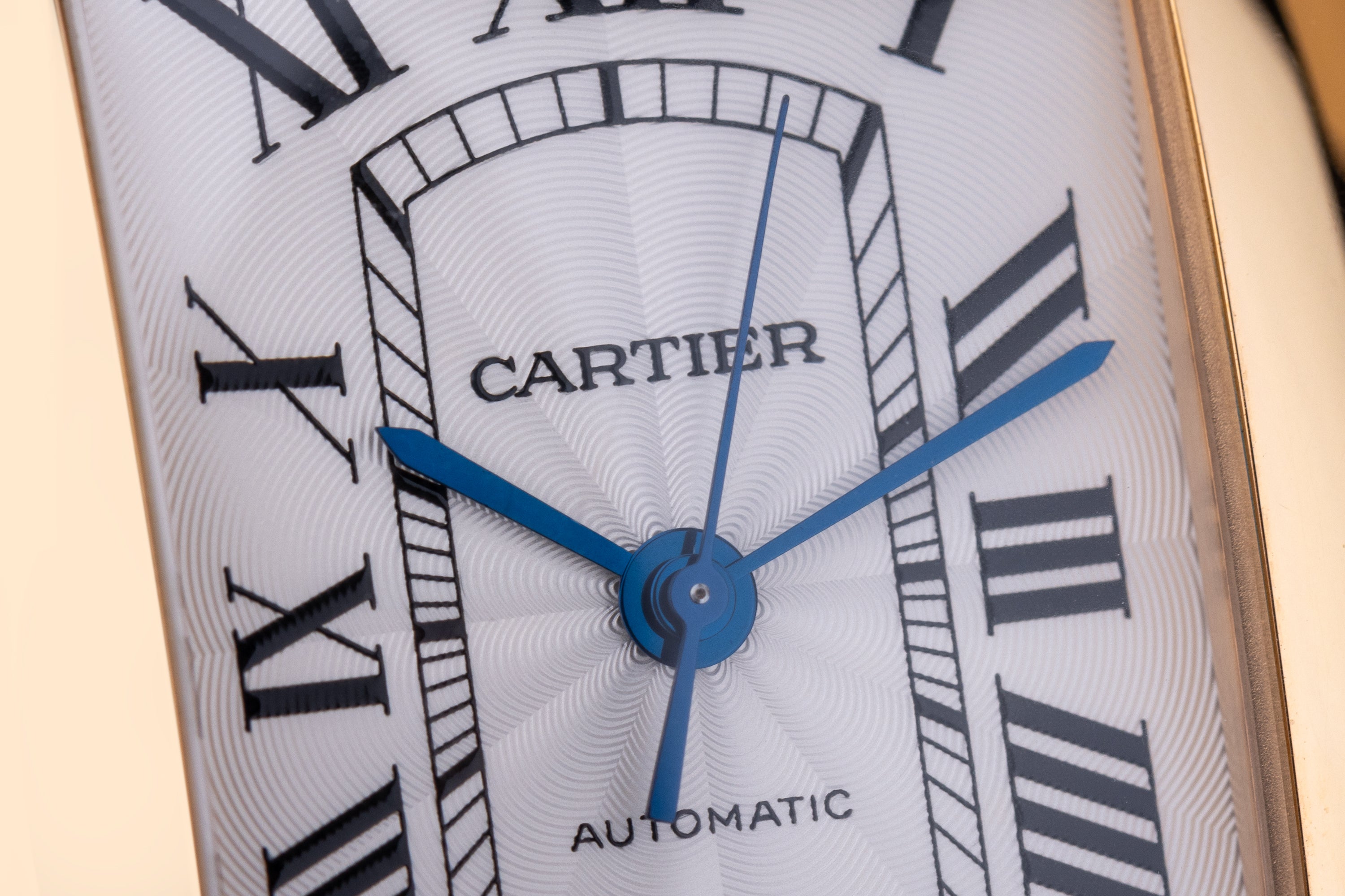 Cartier Tank Americaine XL | REF. 2927 | Automatic | 32mm x 52mm | 18k Rose Gold