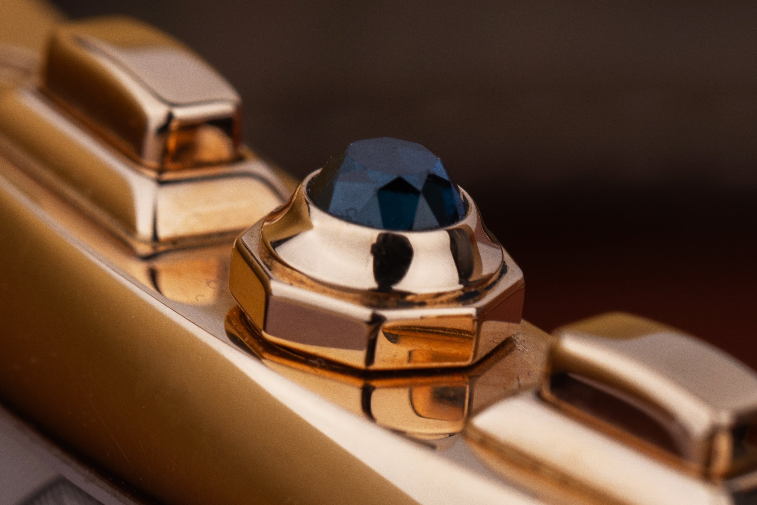 Cartier Tank Americaine XL Chronograph | REF. 3072 | Automatic | 32mm x 52mm | 18k Rose Gold