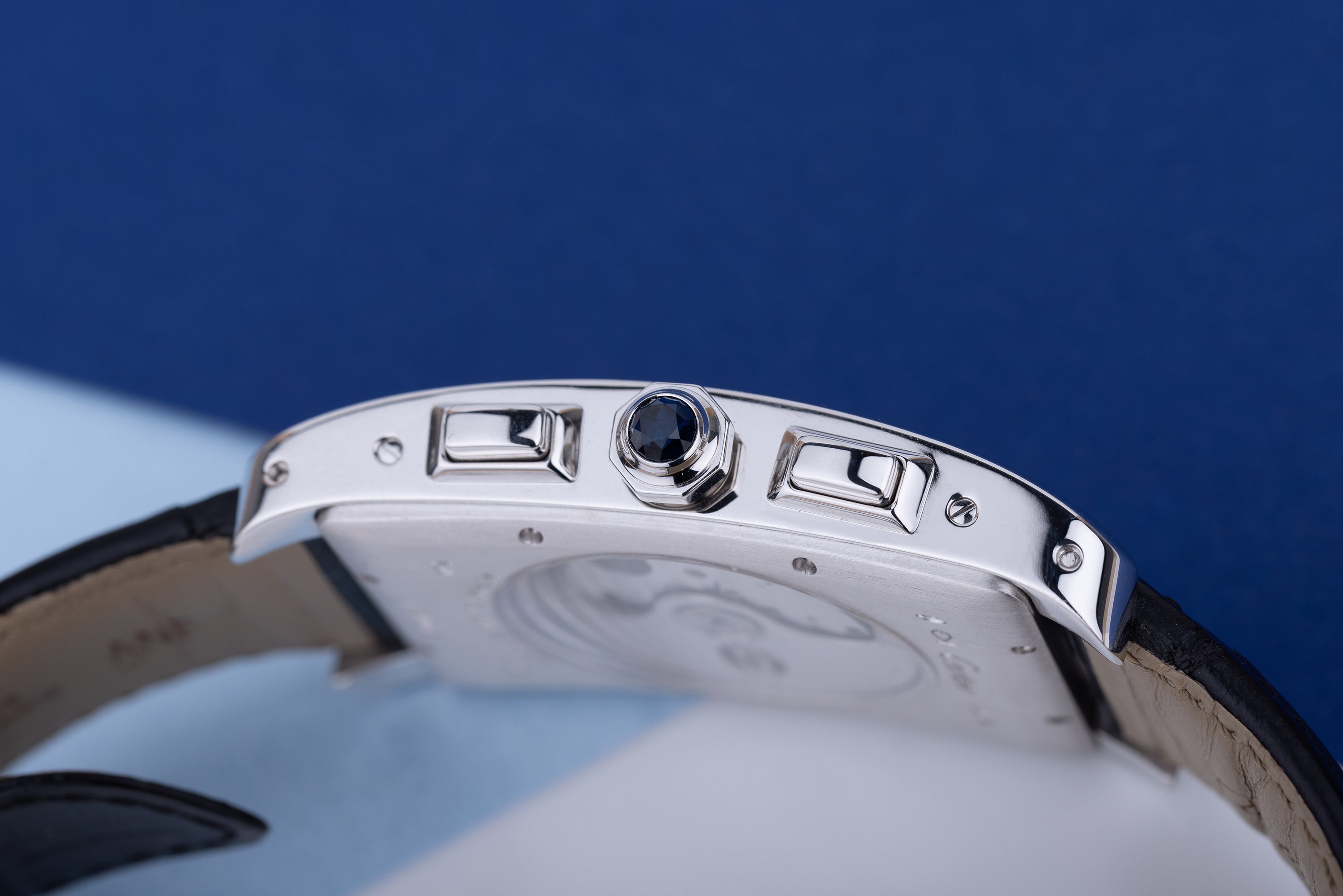 Cartier Tank Americaine XL Chronograph | REF. 3073 | Automatic | 32mm x 52mm | 18k White Gold