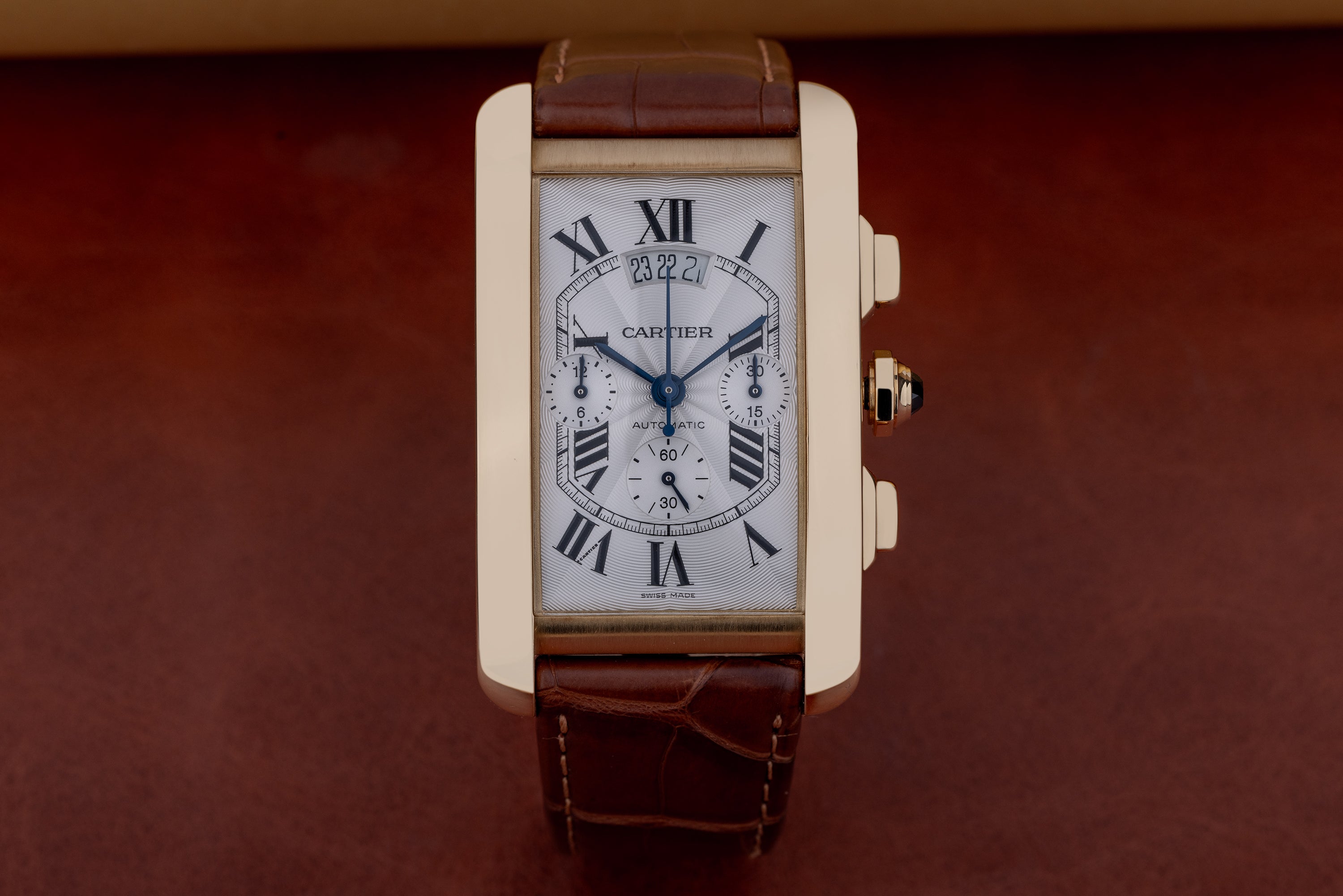 Cartier Tank Americaine XL Chronograph | REF. 2892 | Automatic | 32mm x 52mm | 18k Yellow Gold