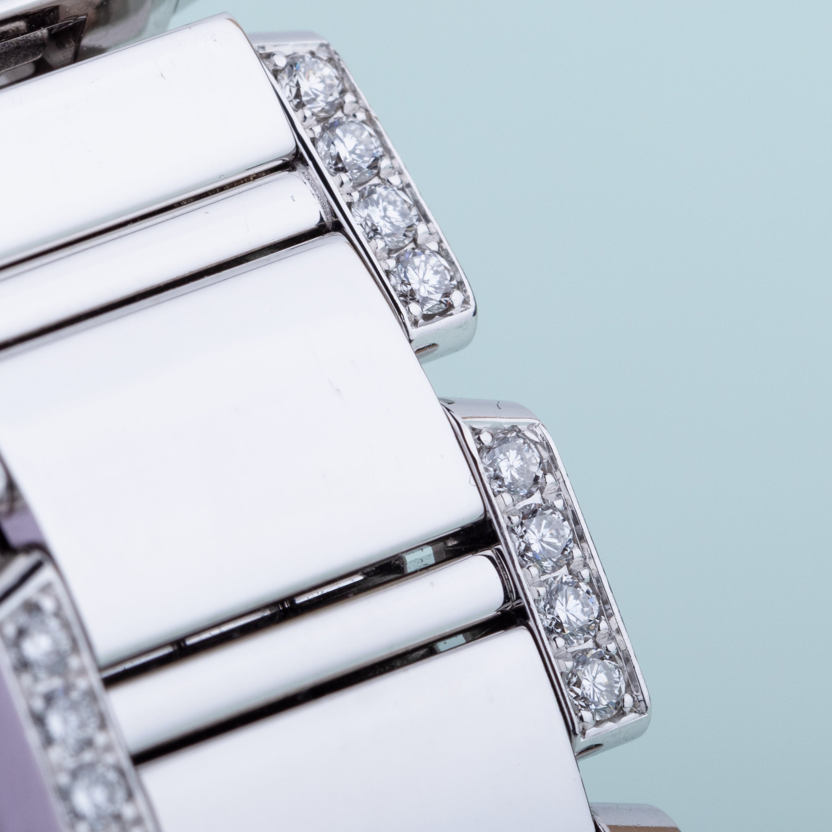 Cartier Tank Francaise | REF. 2403 | 18k White Gold | Diamond Bezel | Papers | 2003 | 20mm