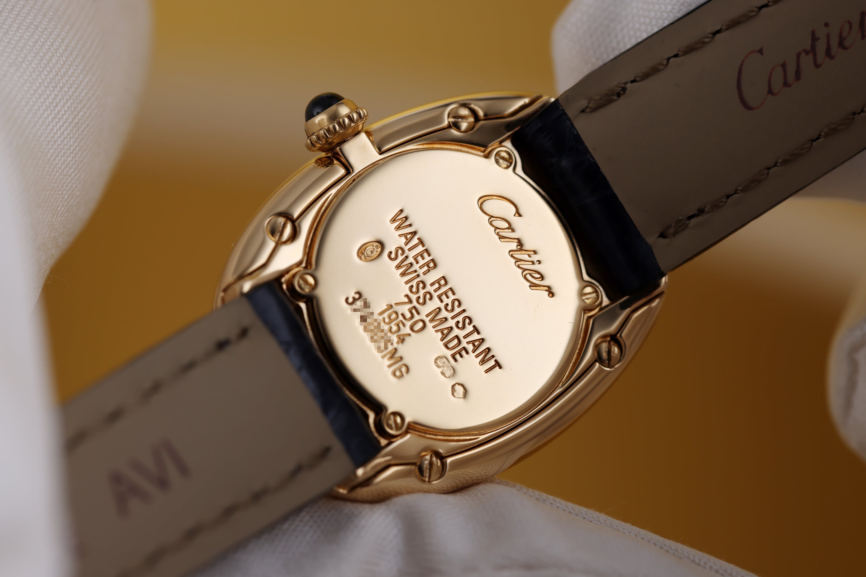 Cartier Baignoire | REF. 1954 | White Dial | 18k Yellow Gold | 22.5mm | 1990's