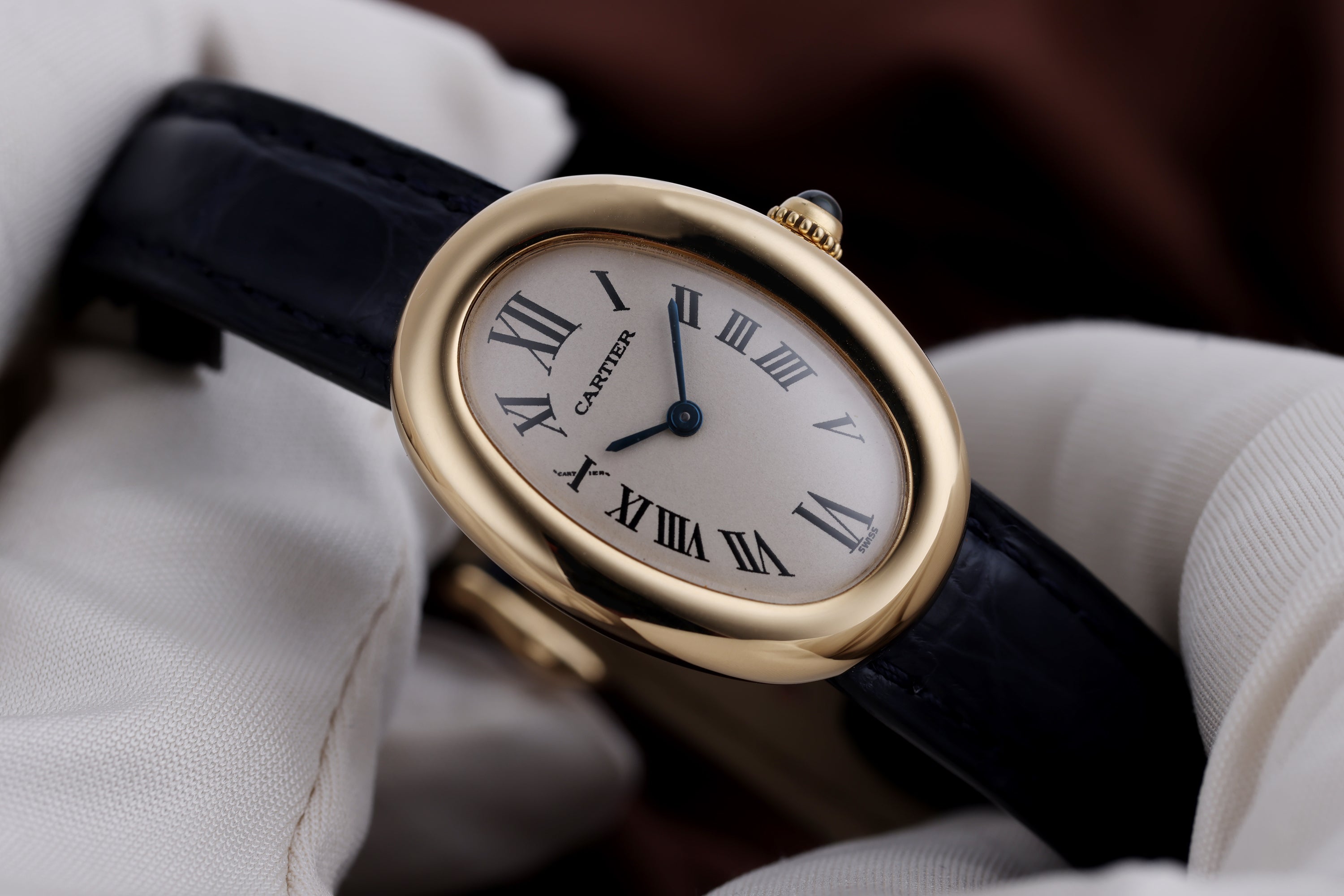 Cartier Baignoire | REF. 1954 | White Dial | 18k Yellow Gold | 22.5mm | 1990's