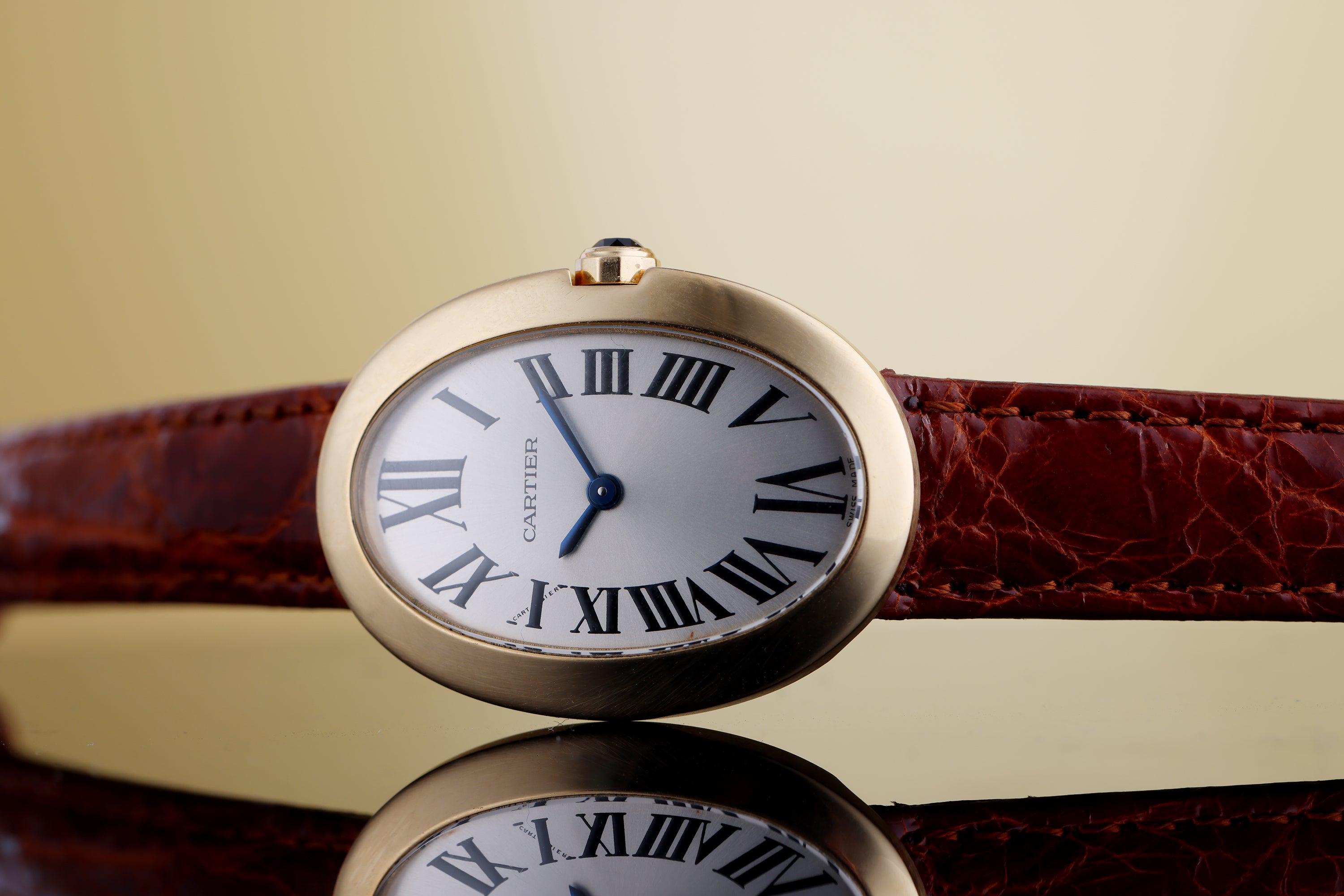 Cartier Baignoire | REF. 3208 | 18k Yellow Gold | 23.5mm | Circa 2010's