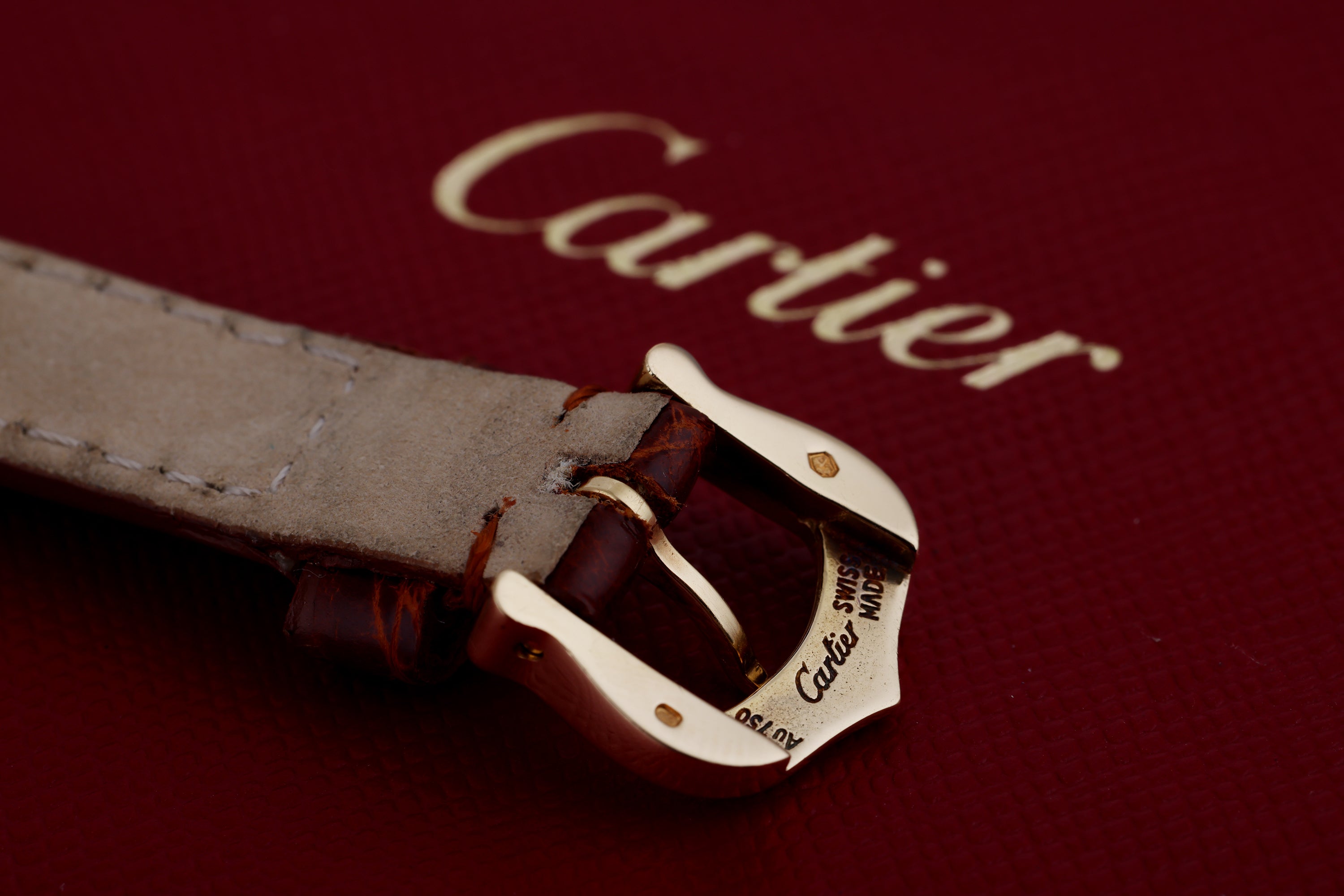 Cartier Baignoire | REF. 3208 | 18k Yellow Gold | 23.5mm | Circa 2010's