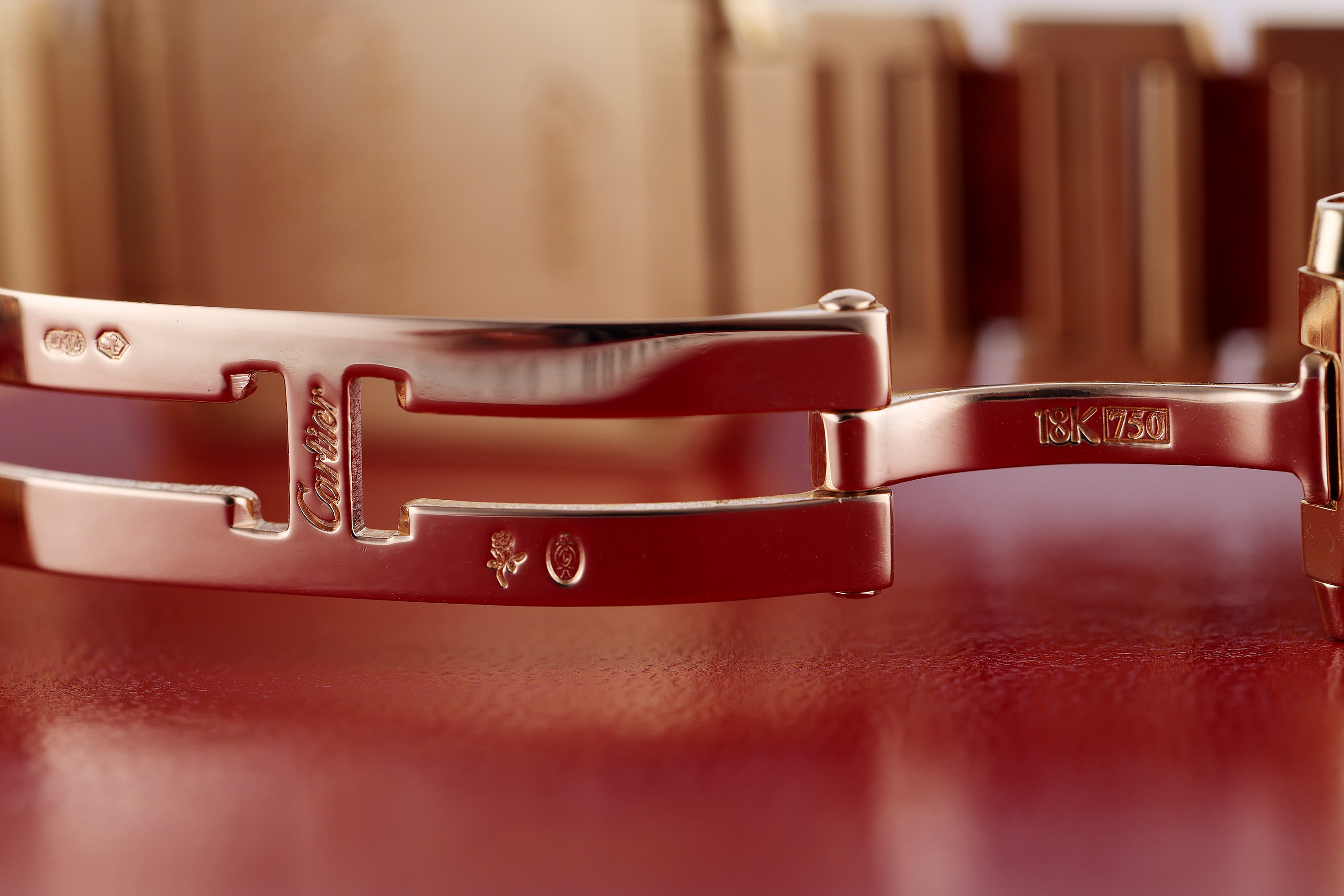 Cartier Tank Francaise | REF. 2385 | 20mm | 18k Yellow Gold | Box & Papers | 2004