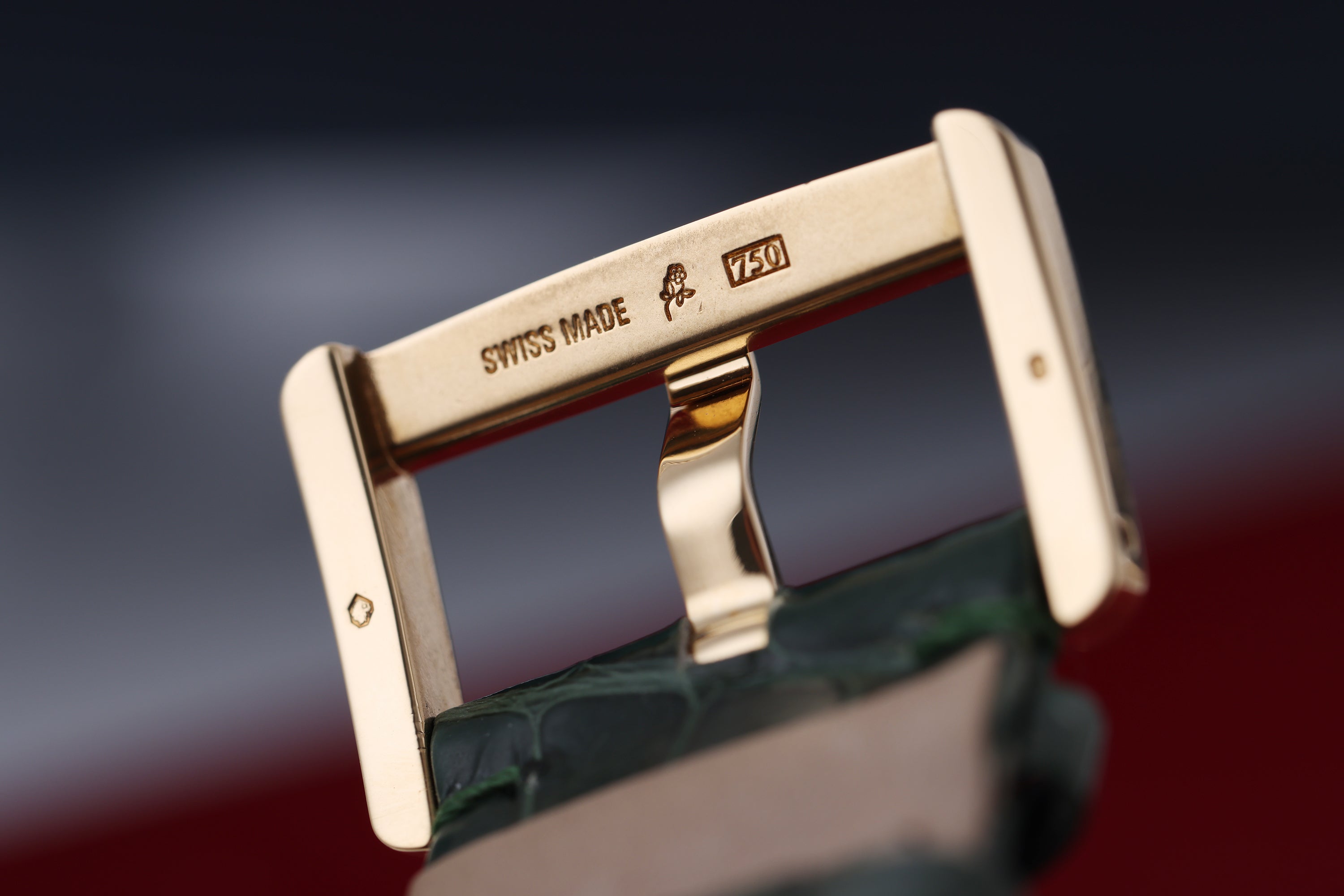 Cartier Tank Divan | REF. 2602 | 18k Yellow Gold | Diamond Bezel | 38mm