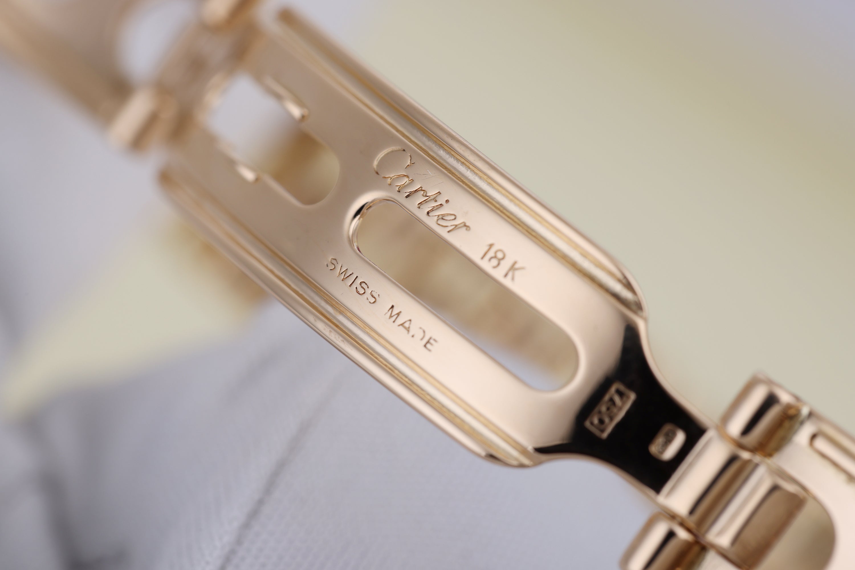 Cartier Panthere | REF. 86691 | 22mm | 18k Yellow Gold