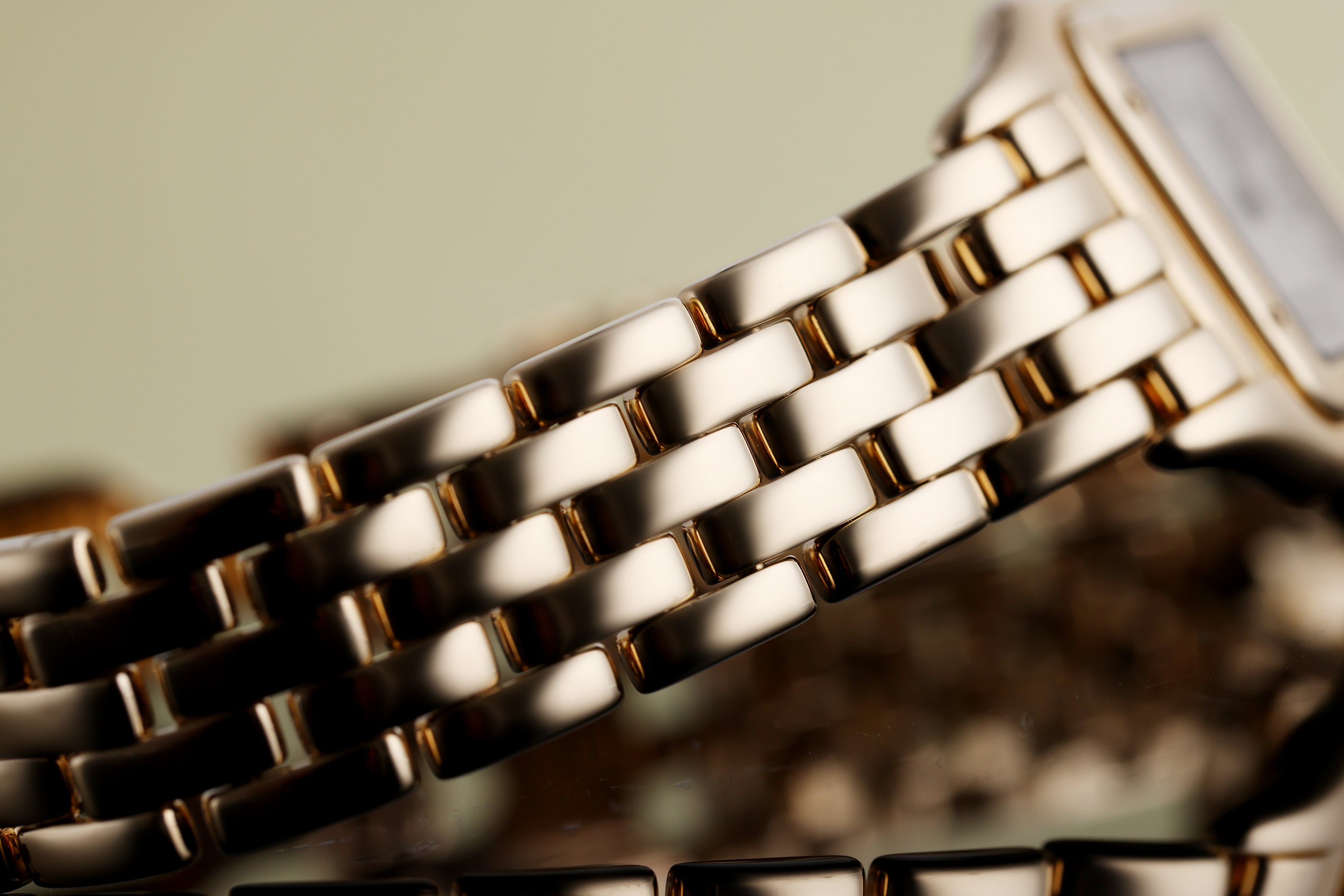 Cartier Panthere | REF. 86691 | 22mm | 18k Yellow Gold