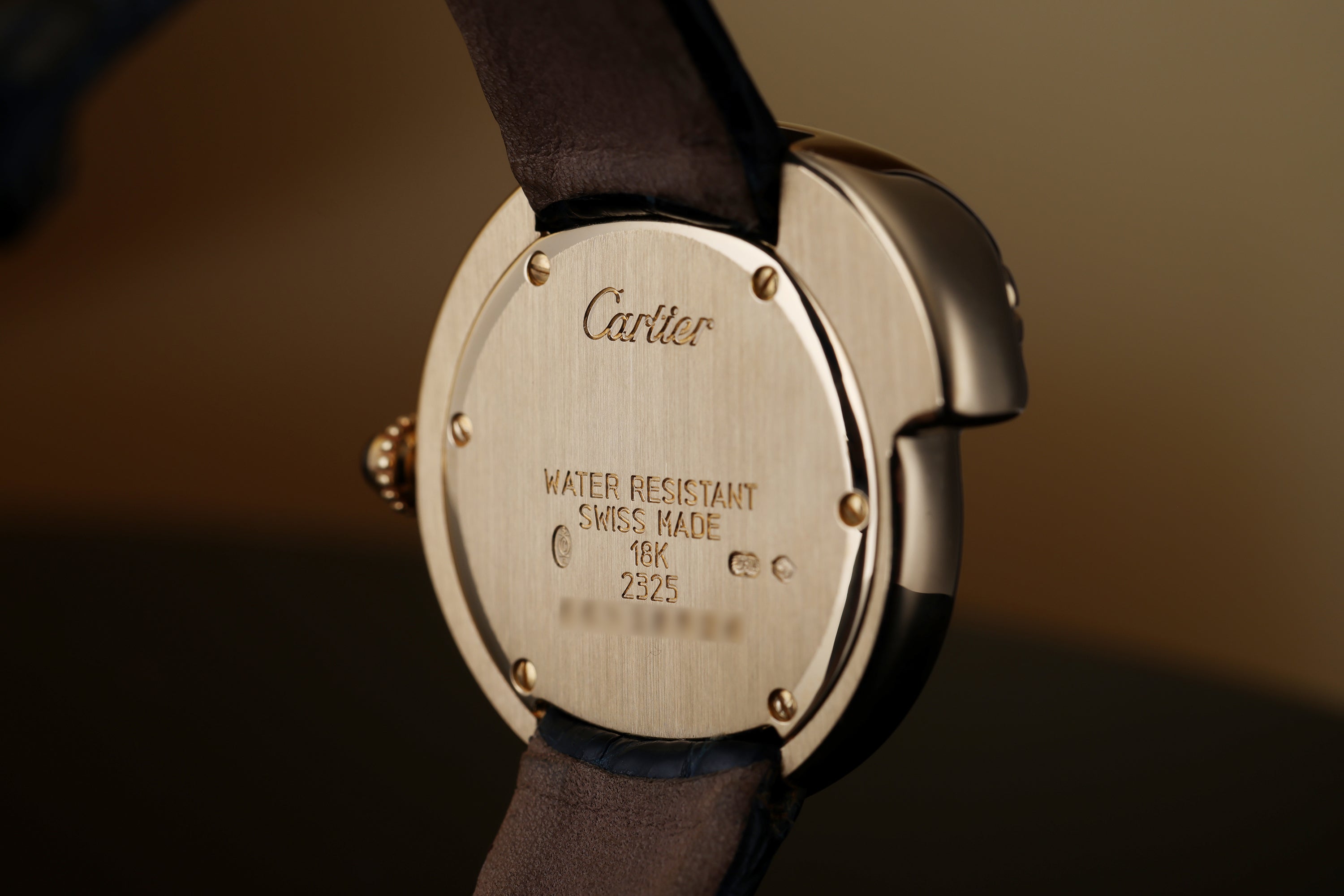Cartier Panthere 1925 | REF. 2325 | 28mm | 18k Yellow Gold | 2000's
