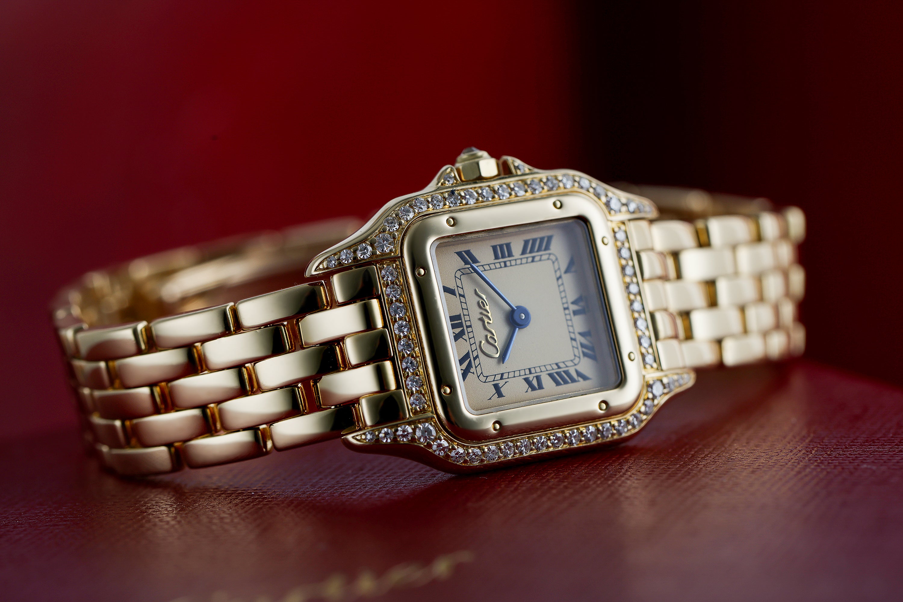 Cartier Panthère | REF. 86691 | Cream-Champagne Dial | Diamond Case & Shoulders | 22mm | 18k Yellow Gold