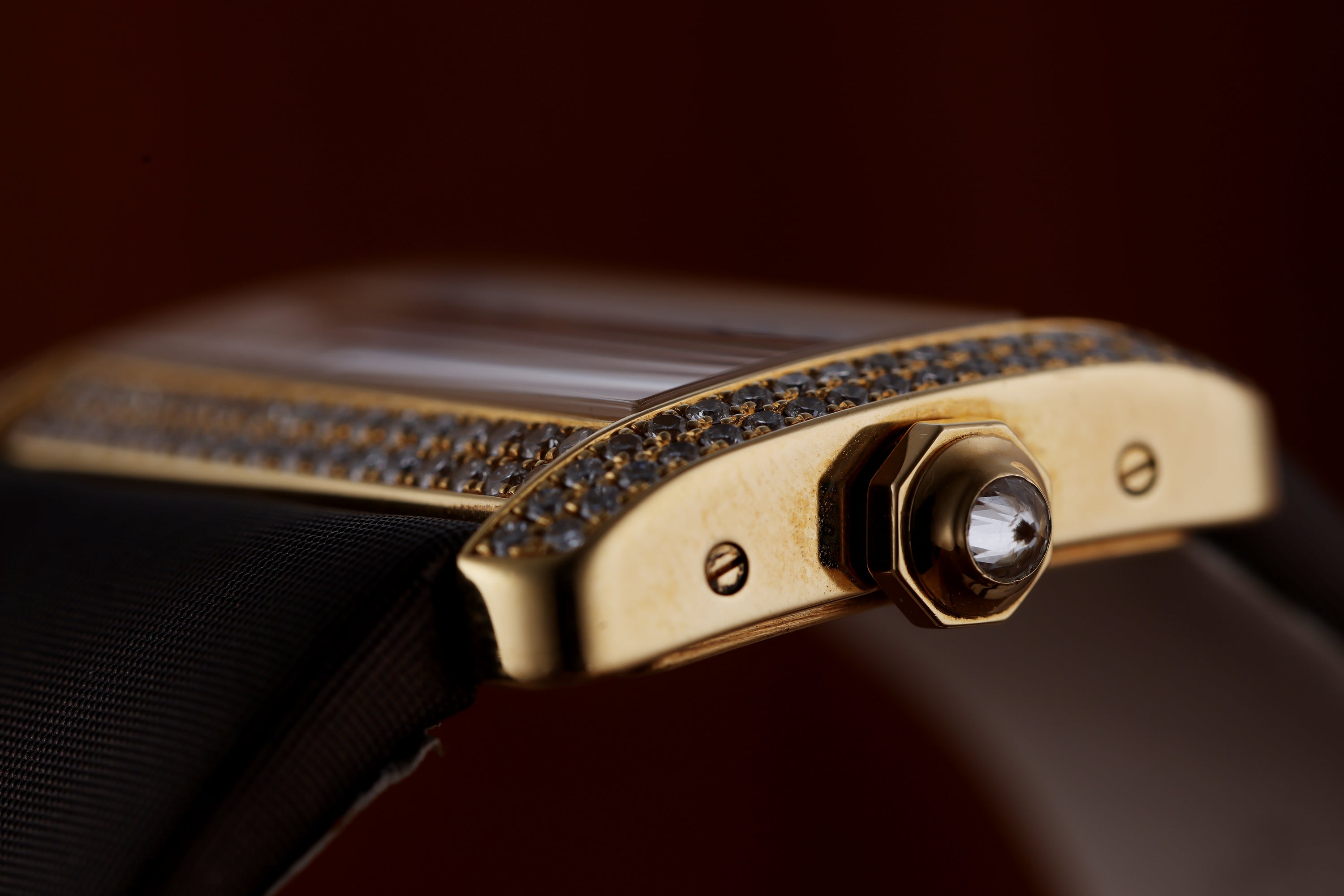 Cartier Tank Divan | REF. 2601 | Diamond Bezel | 18k Yellow Gold | 31.5mm | Circa 2000's