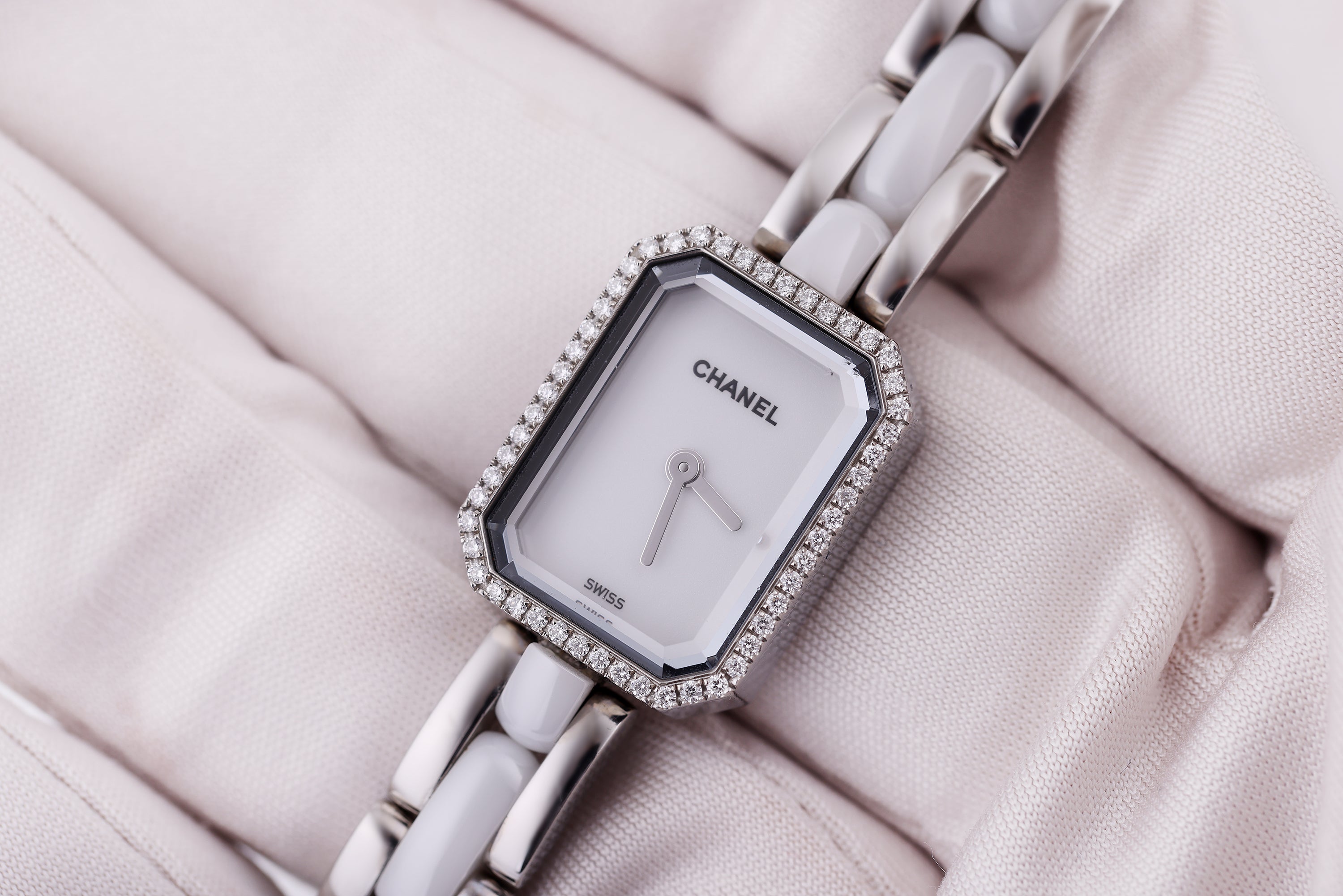 Chanel Première Watch | REF. H2132 | White Ceramic & Steel | Diamond Bezel | 15mm