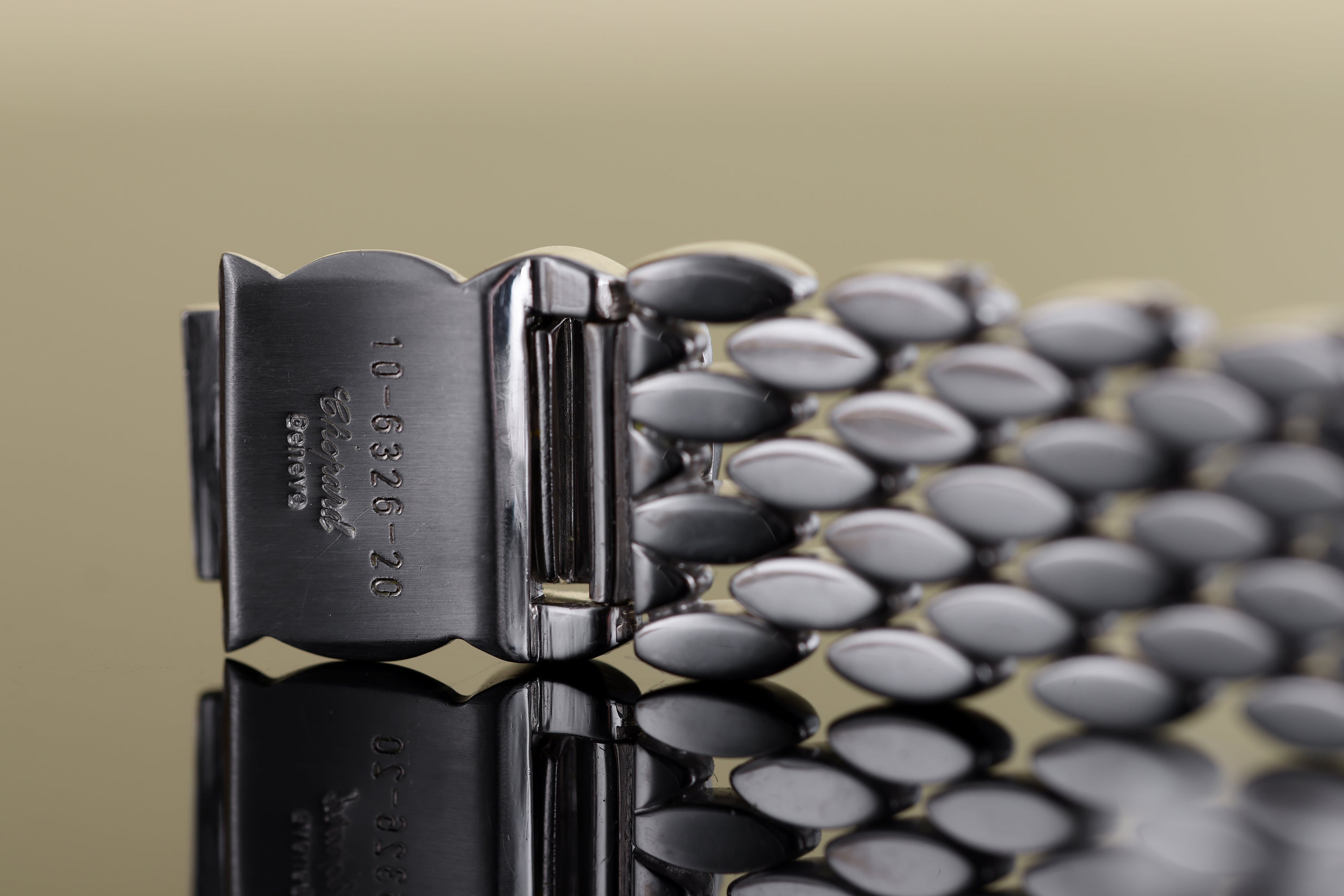 Chopard 1990's Ladies Watch | REF. 8501 | Pavé Diamond Dial, Bezel and Heart-Shaped lugs | 18k White Gold