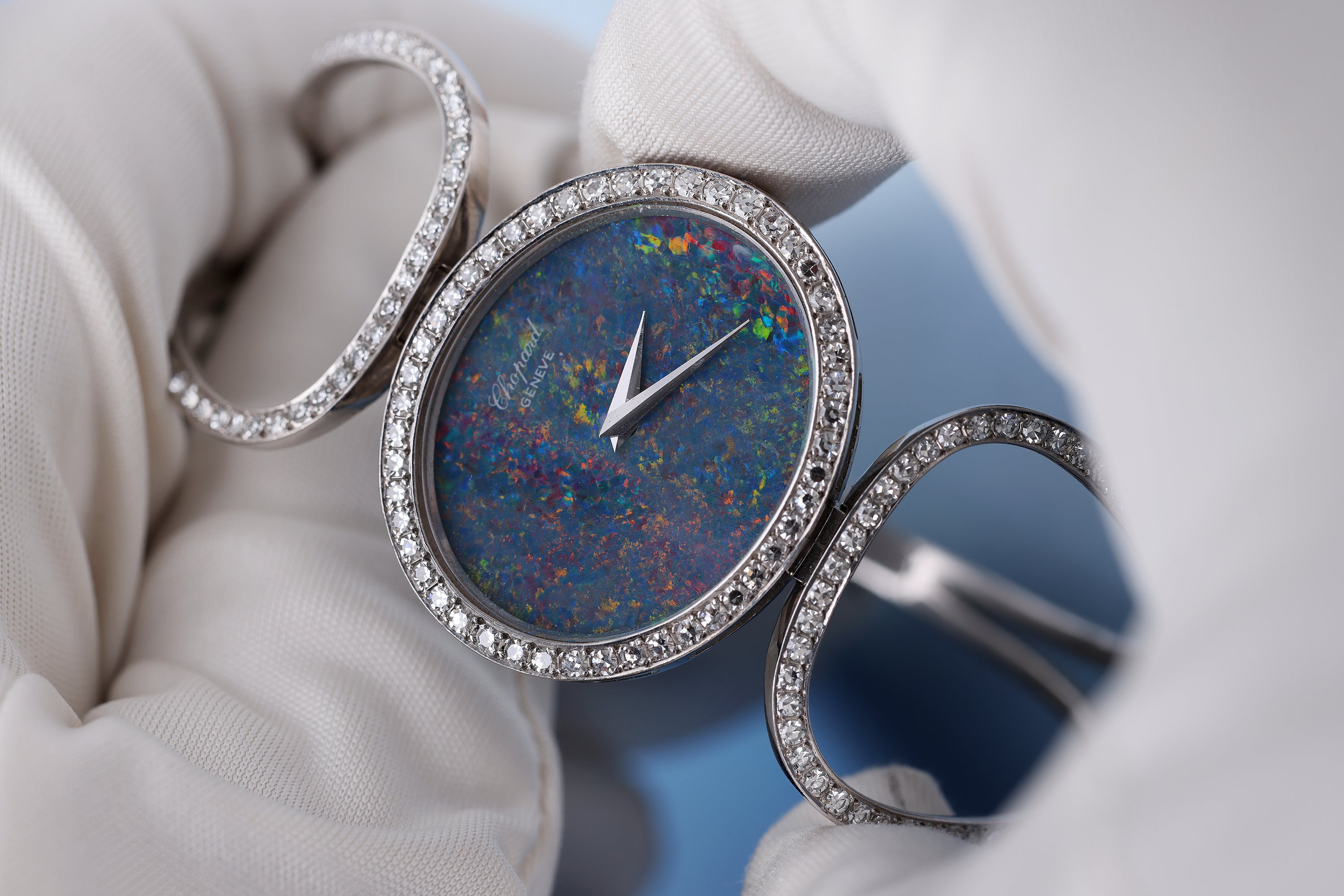 Chopard L.U.C Bracelet Watch | REF. 5029 1 | Opal Dial | Diamond Bezel & Bangle | Oval Case | 18k White Gold | 1980s | 30mm
