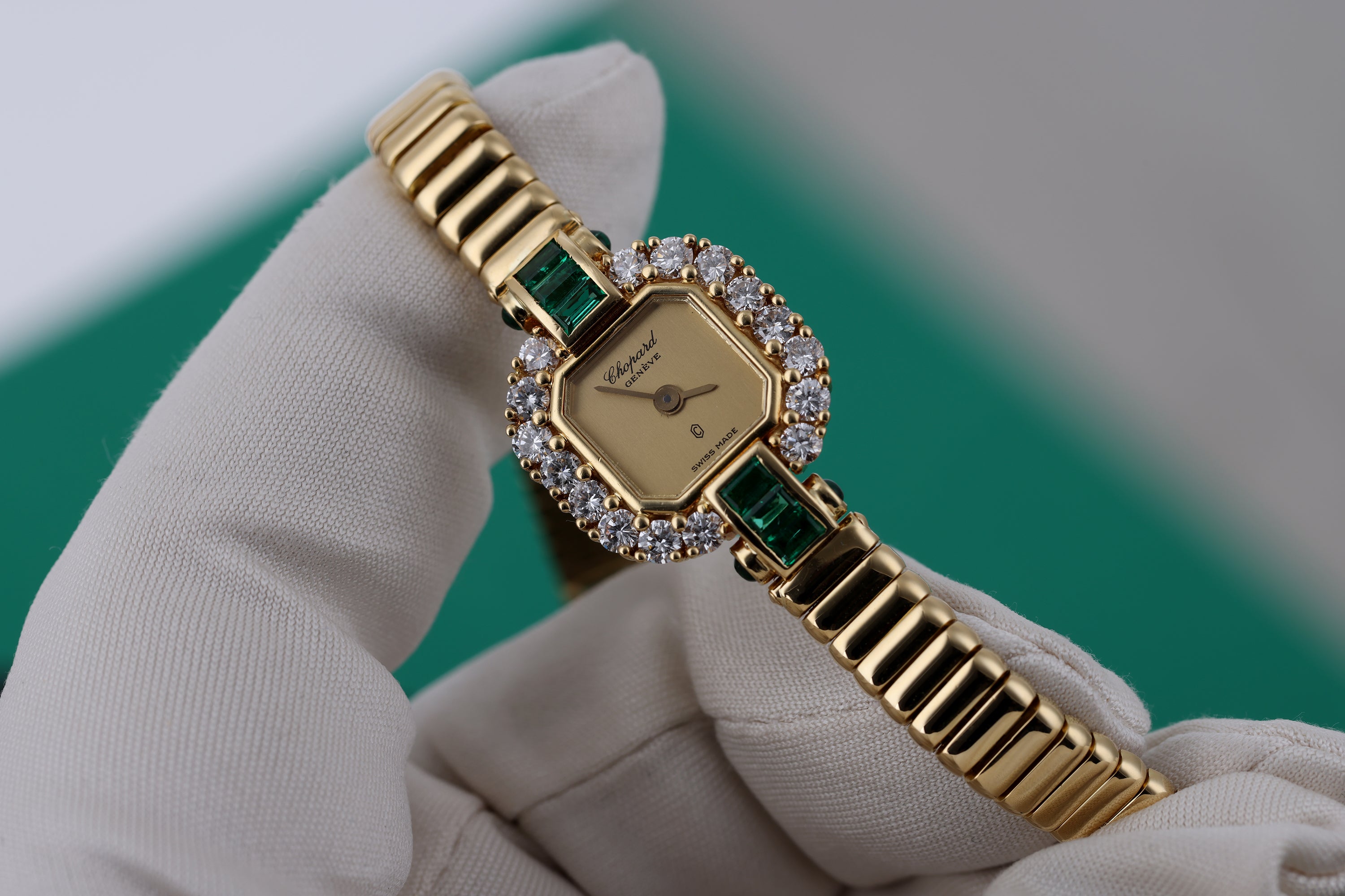 Chopard Vintage Lady's Wristwatch | REF. 5151 | Diamond's & Emerald's | Circa 1980s | Champagne Dial | 178mm | 18k Yellow Gold