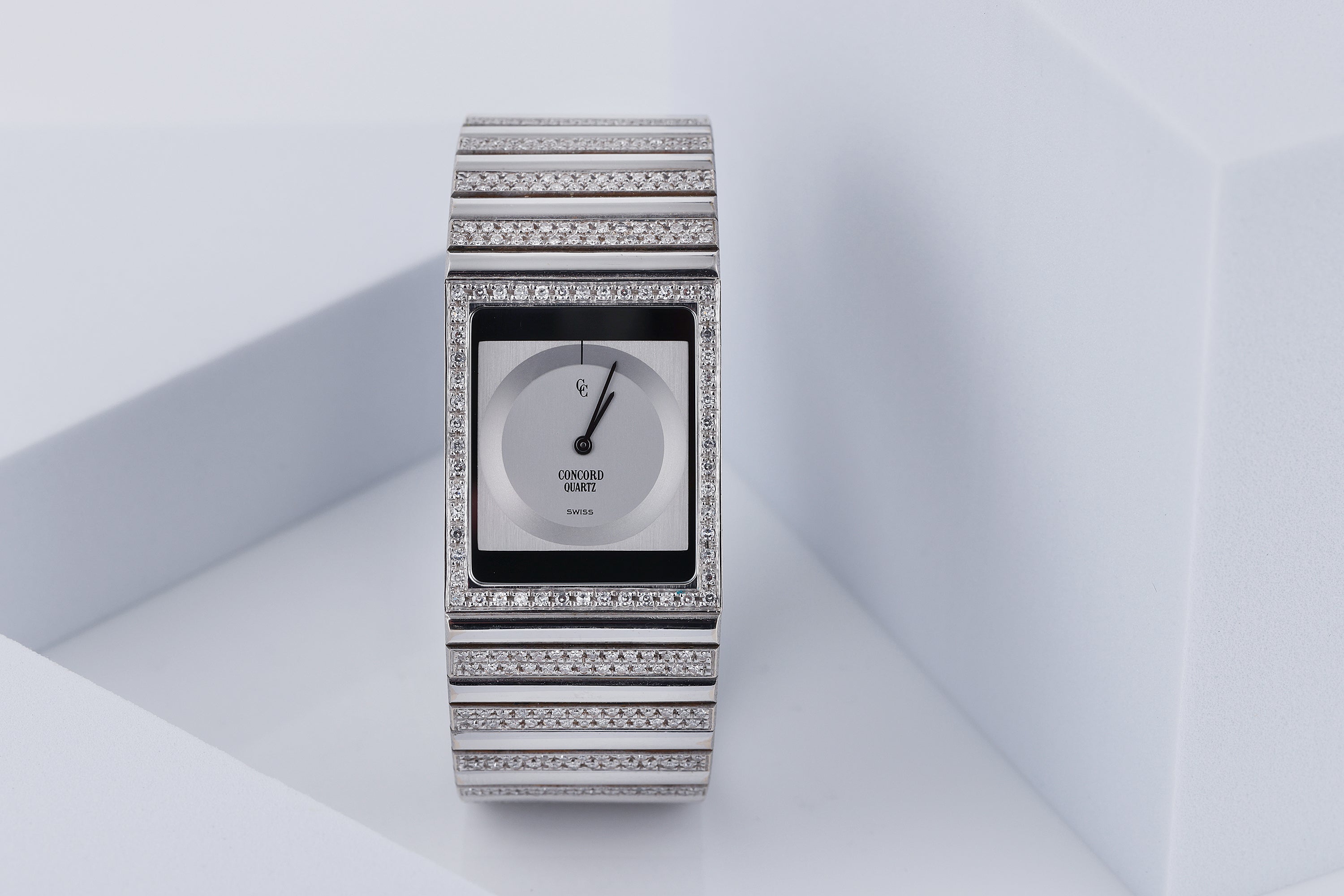 Unworn 1980's Concord Delirium | REF. 61 77 615 | Pave Diamonds | Quartz | 18k White Gold | 24.5mm