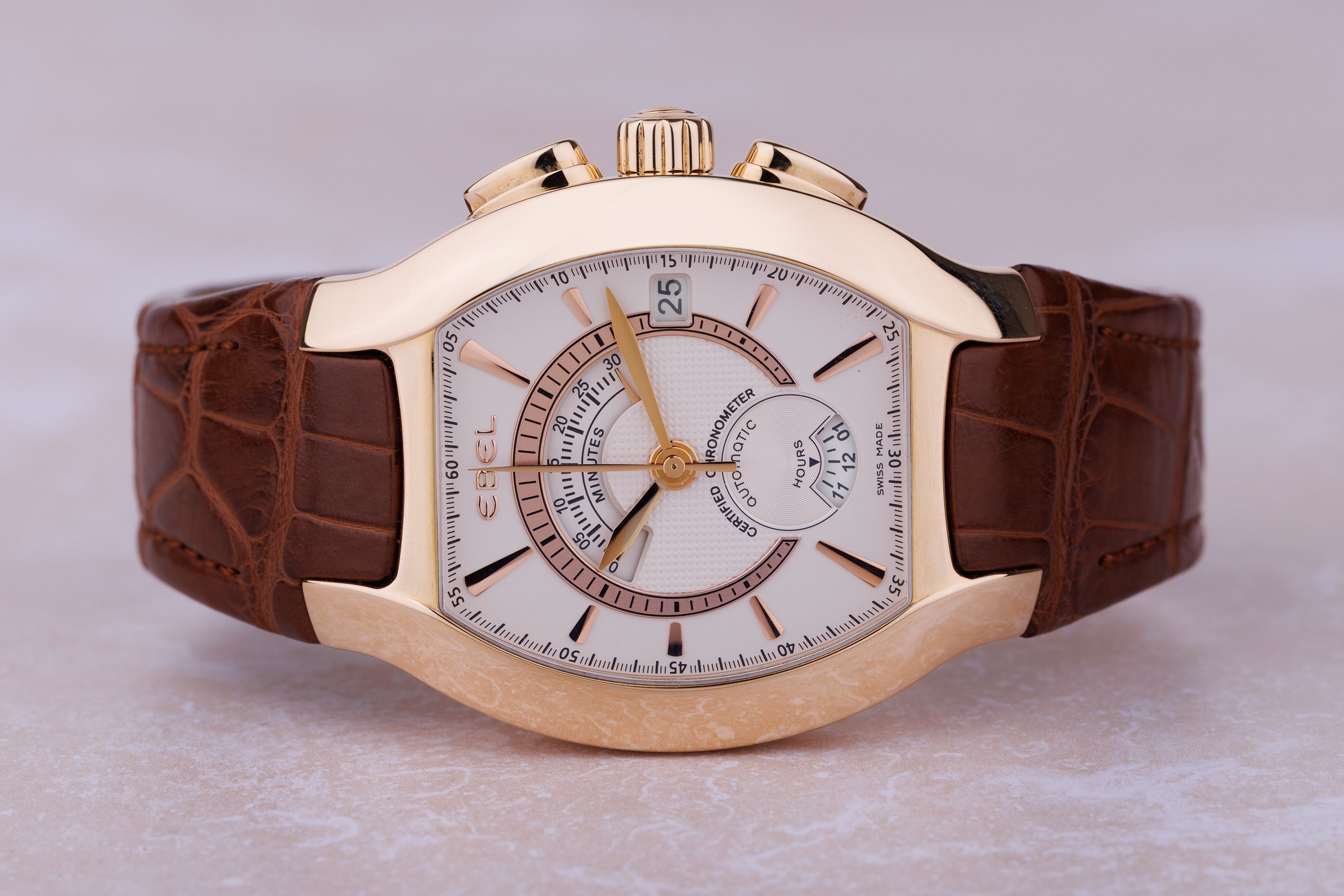 Ebel Chronograph 'Ebelissimo' | REF. 5139G41 | Silvered Dial | Automatic | 40mm | 18k Yellow Gold | 2010s