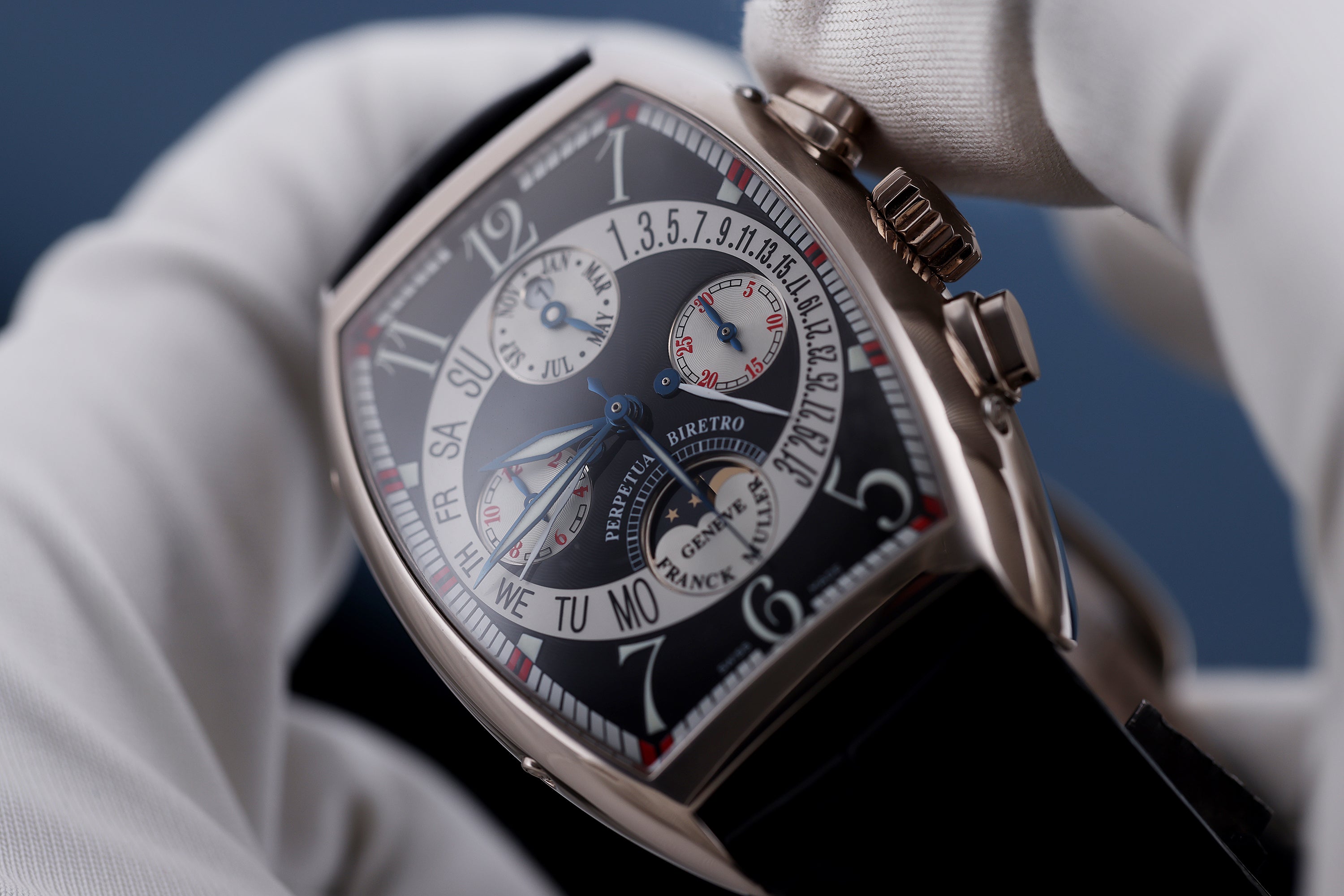 Franck Muller Cintrée Curvex Quantième Perpétuel Biretro | REF. 7850 CC QPB | 18k White Gold | 35 x 42mm | Automatic | 2000's