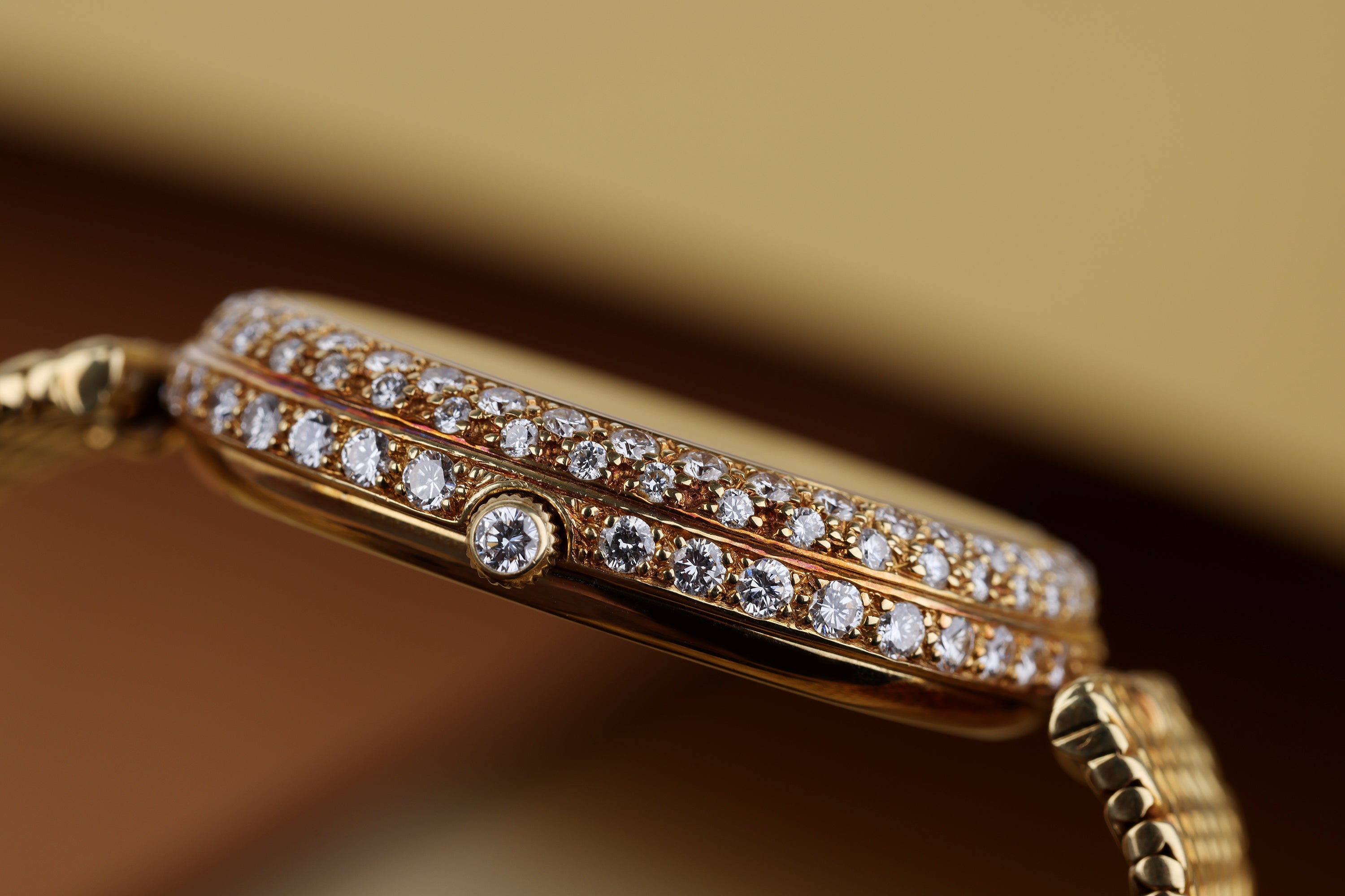 Gérald Genta Perpetual Calendar | REF. G9170.4 | Lapis Lazuli & Anthracite | 18k Yellow Gold | Diamond Dial & Bezel