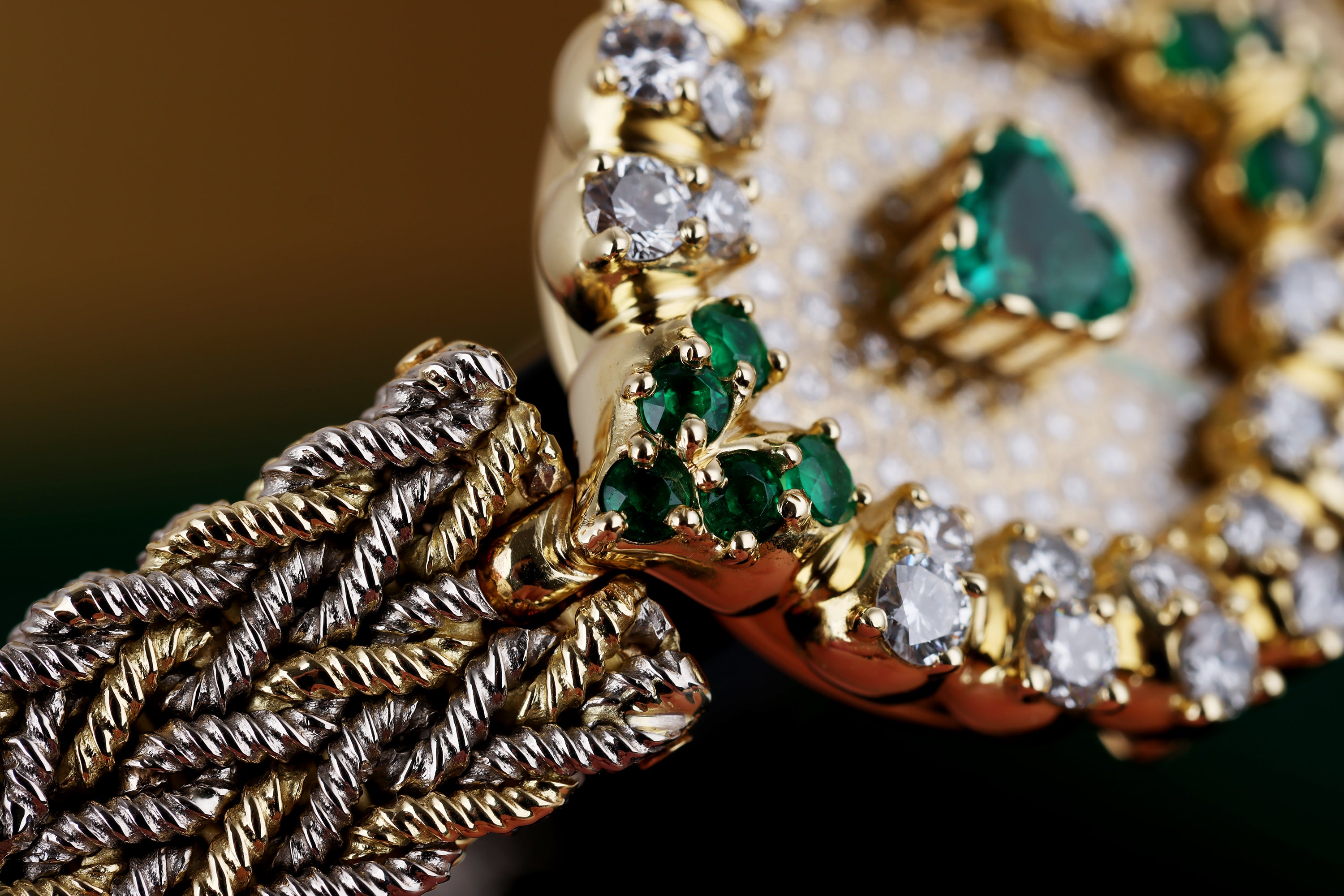 Gerald Genta | REF. G 2055.7 | Heart-Shaped Emerald Center Piece | Pavé Diamond Dial | Emerald & Diamond Bezel | 18k Yellow & White Gold | Circa 1990's