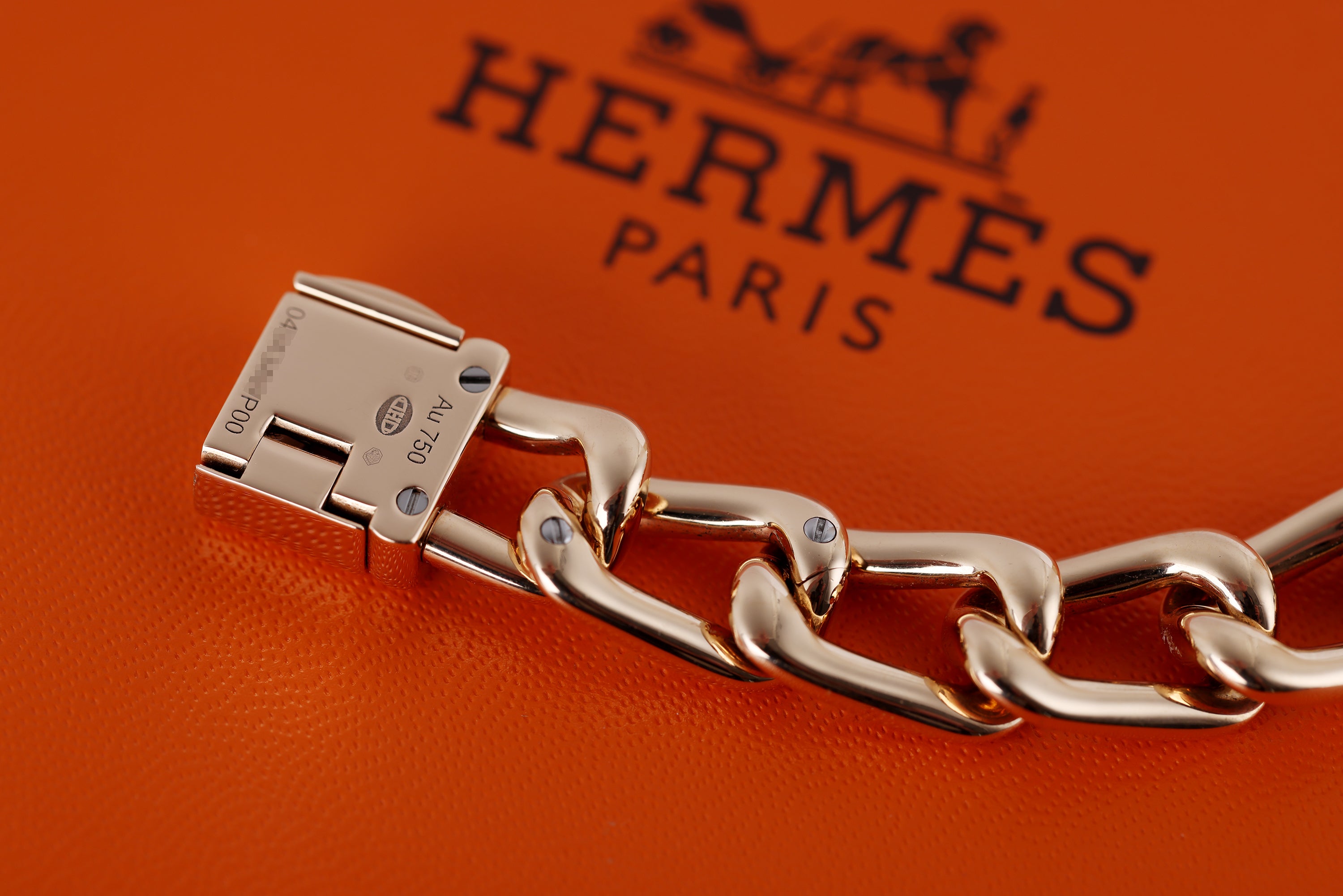 Hermes Ladies Watch | Nantucket | REF. NA2.172 | 18k Rose Gold | Scattered Diamond Bezel | Silver Dial | 17x32.5mm | Box & Papers | 2022