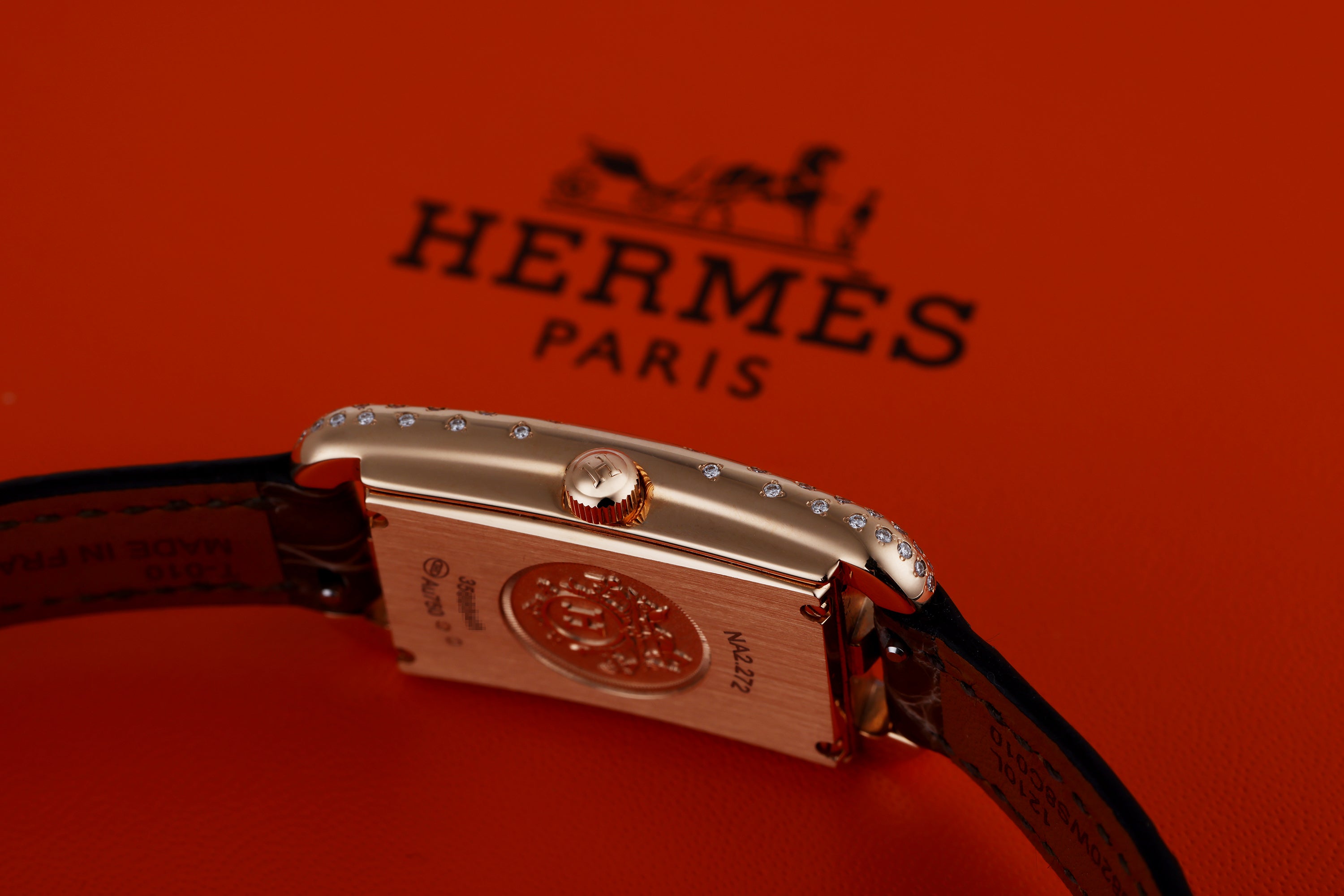 Hermes Ladies Watch | Nantucket | REF. NA2.272 | 18k Rose Gold | Scattered Diamond Bezel | Mother of Pearl Dial | 20x36.5mm | Box & Papers | 2023