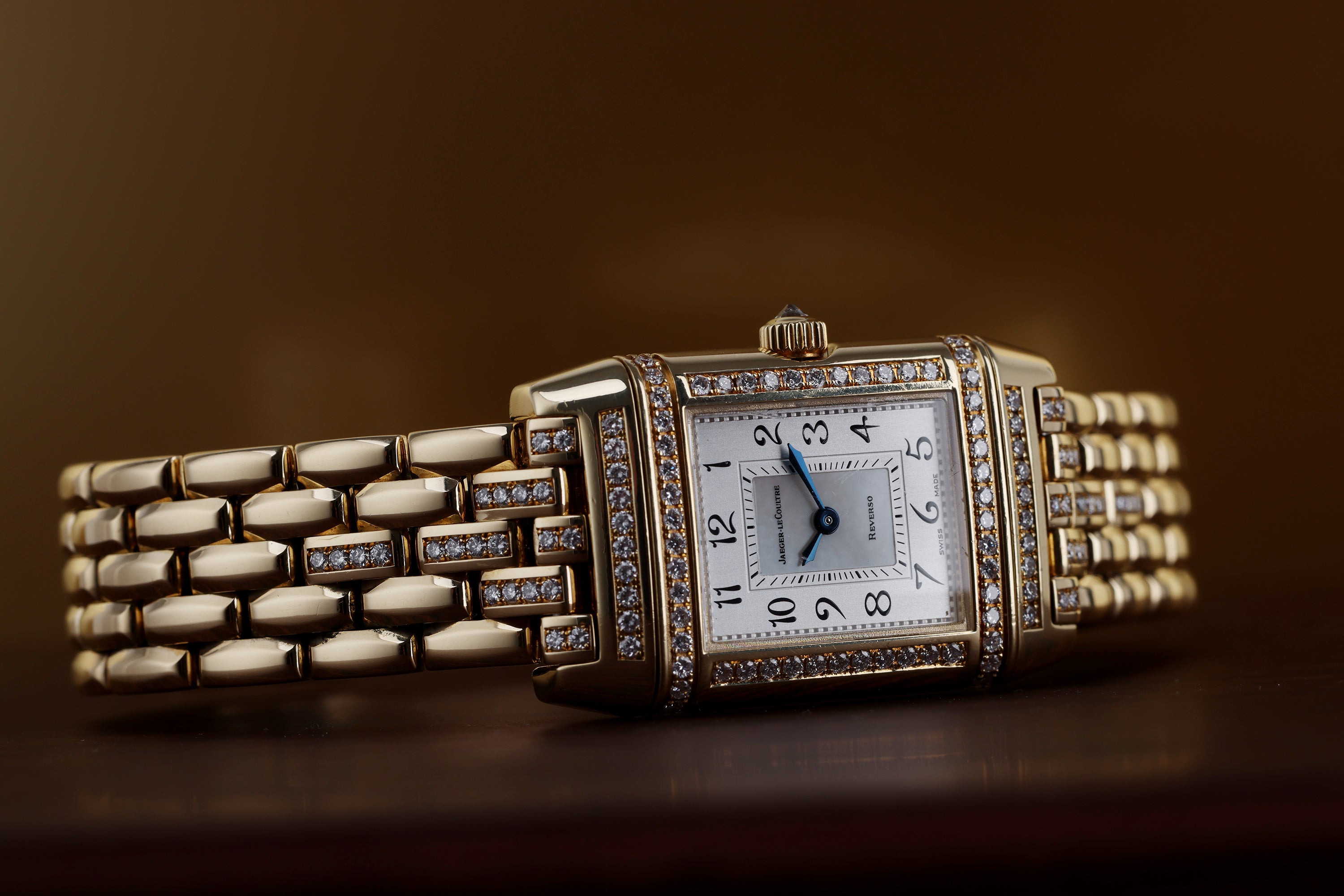 Jaeger-LeCoultre Reverso Duetto | REF. 266.1.44 | Diamond Dial, Bezel & Bracelet | Mother of Pearl | 18k Yellow Gold | 20.5mm | Quartz