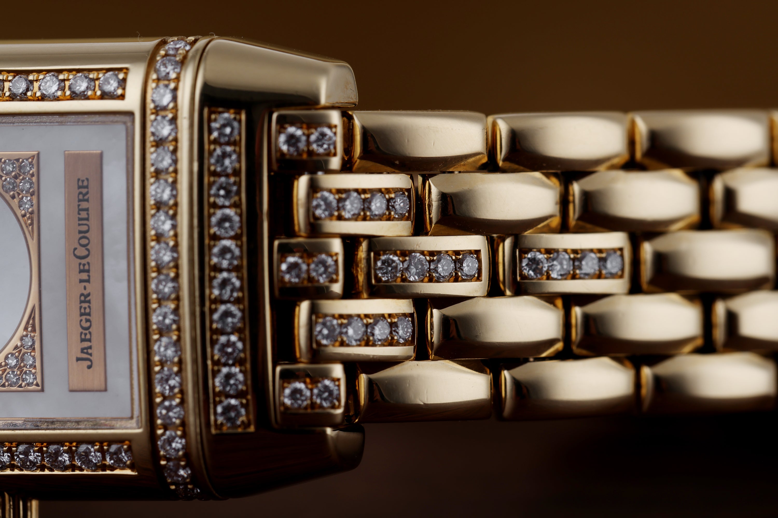 Jaeger-LeCoultre Reverso Duetto | REF. 266.1.44 | Diamond Dial, Bezel & Bracelet | Mother of Pearl | 18k Yellow Gold | 20.5mm | Quartz