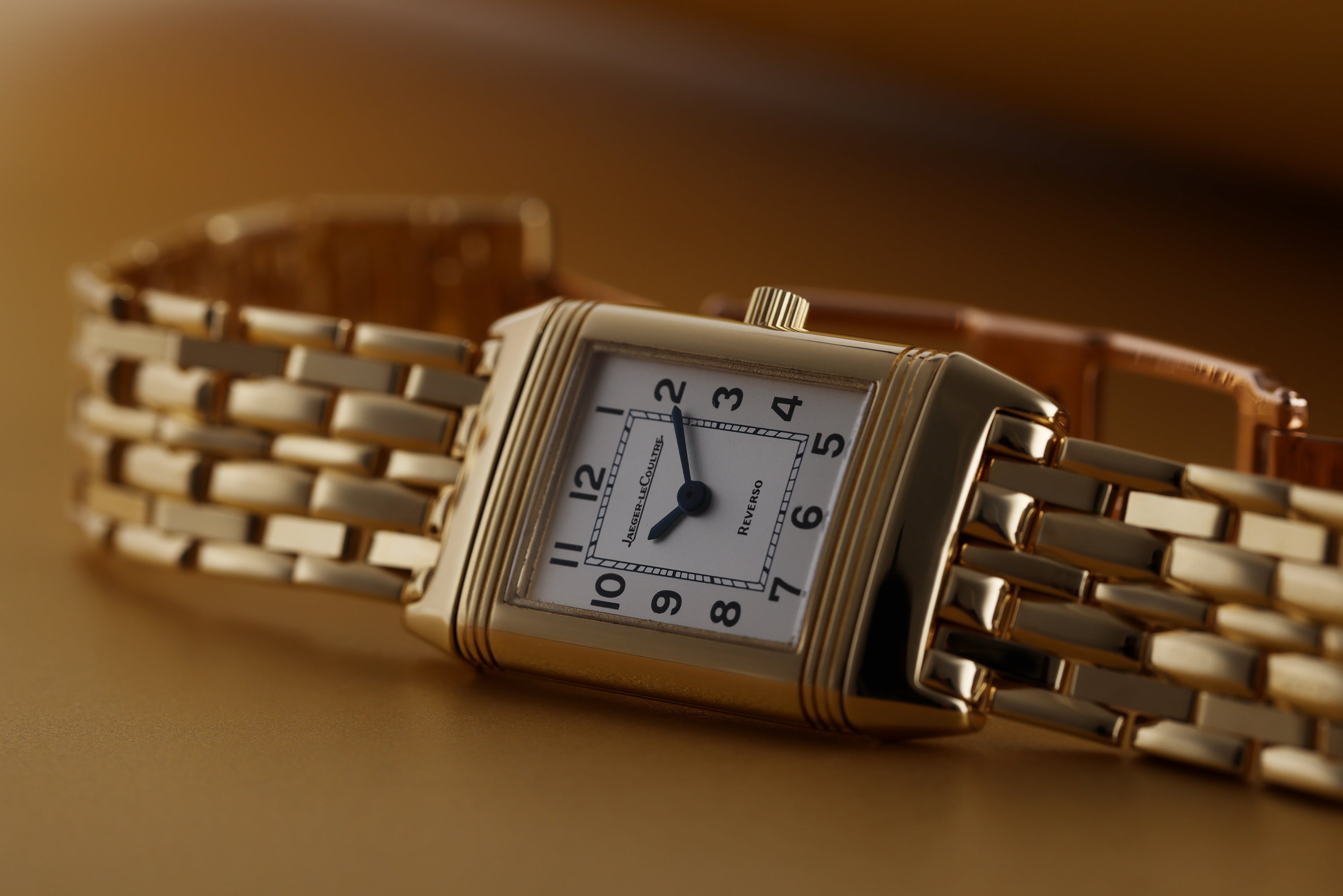 Jaeger-LeCoultre Reverso Lady | REF. 260.1.08 | 18k Yellow Gold | Quartz | 20mm