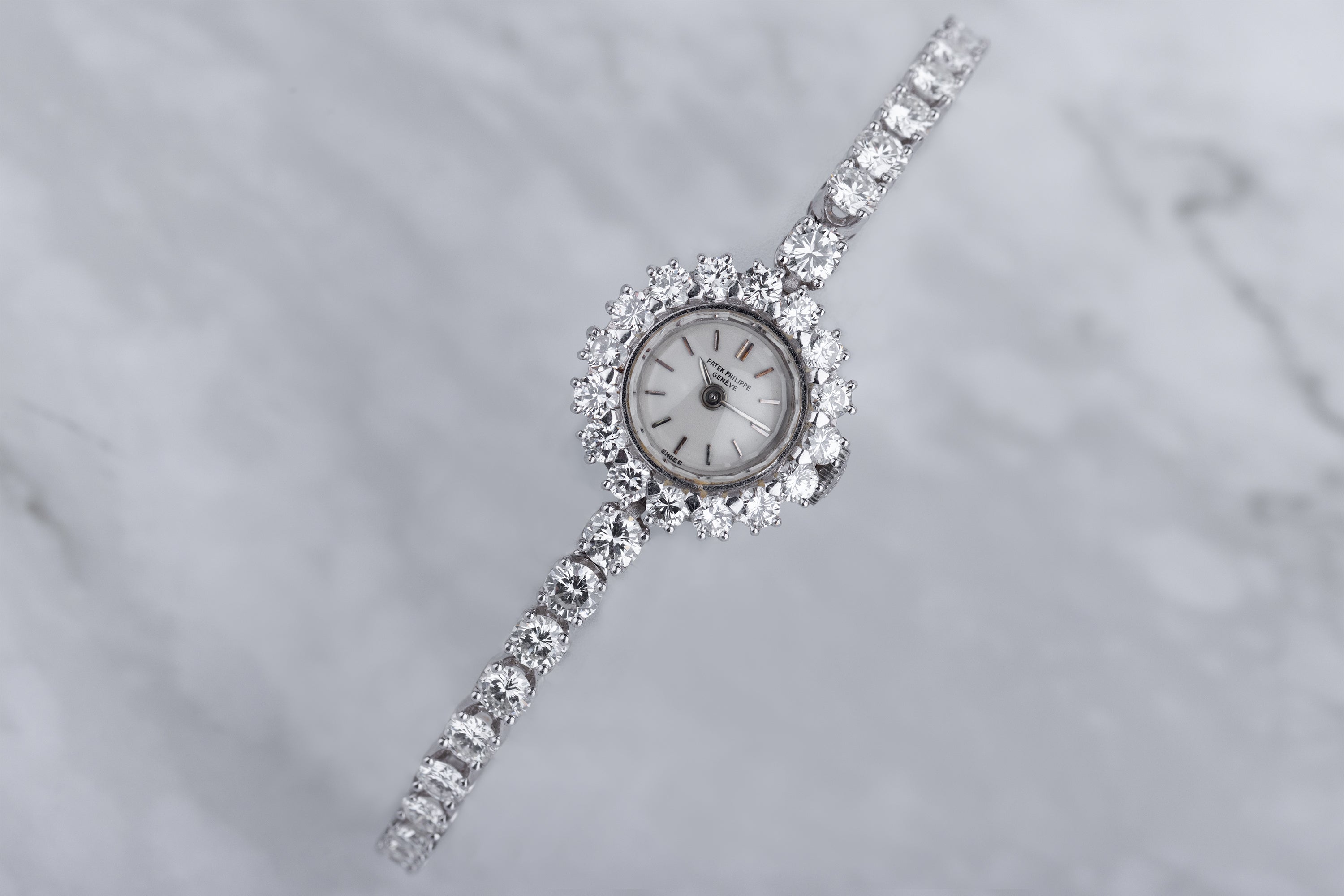 Patek Philippe Ladies Watch | REF. 3289/31 | Circa 1960's | Platinum & 18k White Gold | Full Diamond Bracelet & Bezel | 18k White Gold | White Dial | 17.5mm