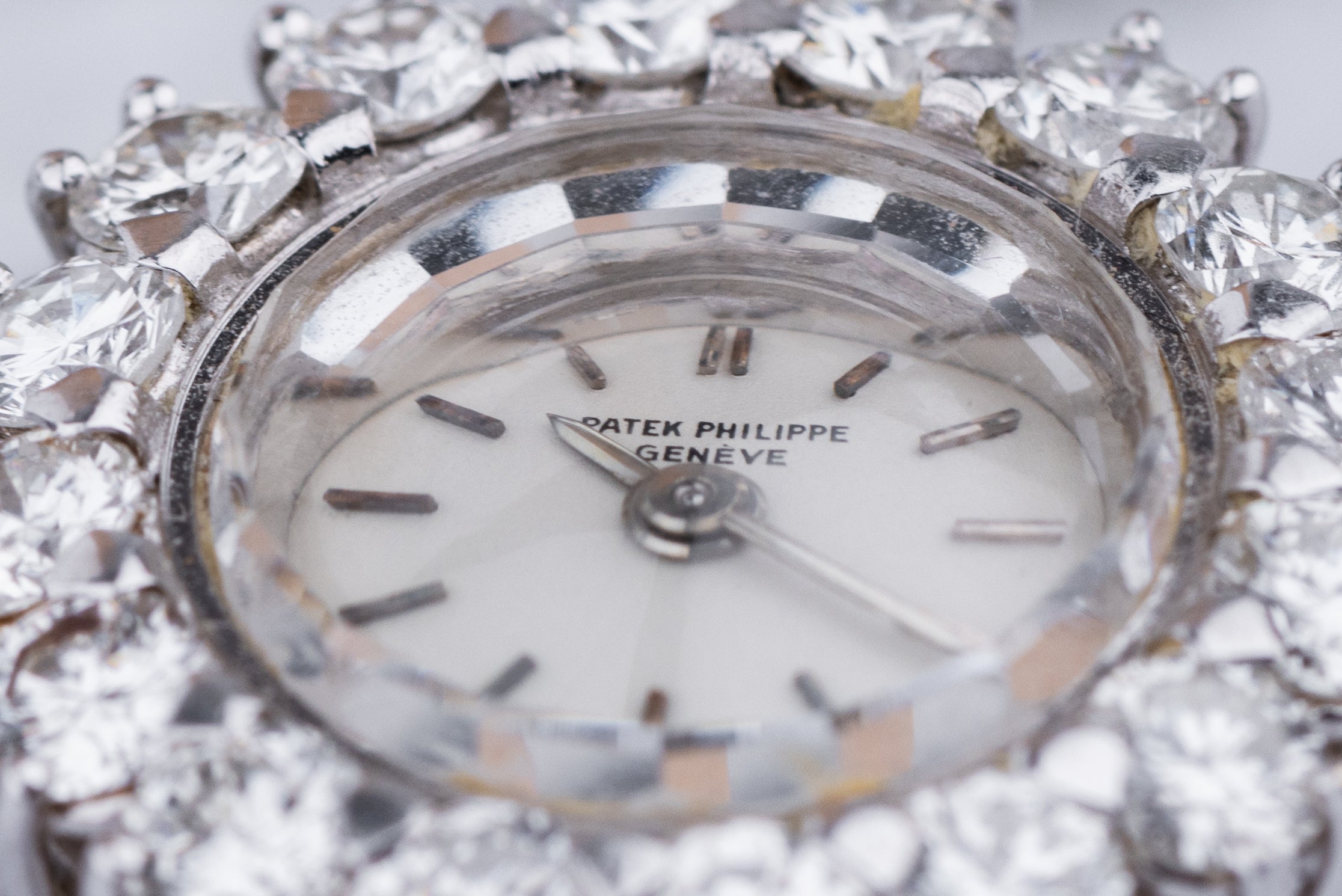 Patek Philippe Ladies Watch | REF. 3289/31 | Circa 1960's | Platinum & 18k White Gold | Full Diamond Bracelet & Bezel | 18k White Gold | White Dial | 17.5mm