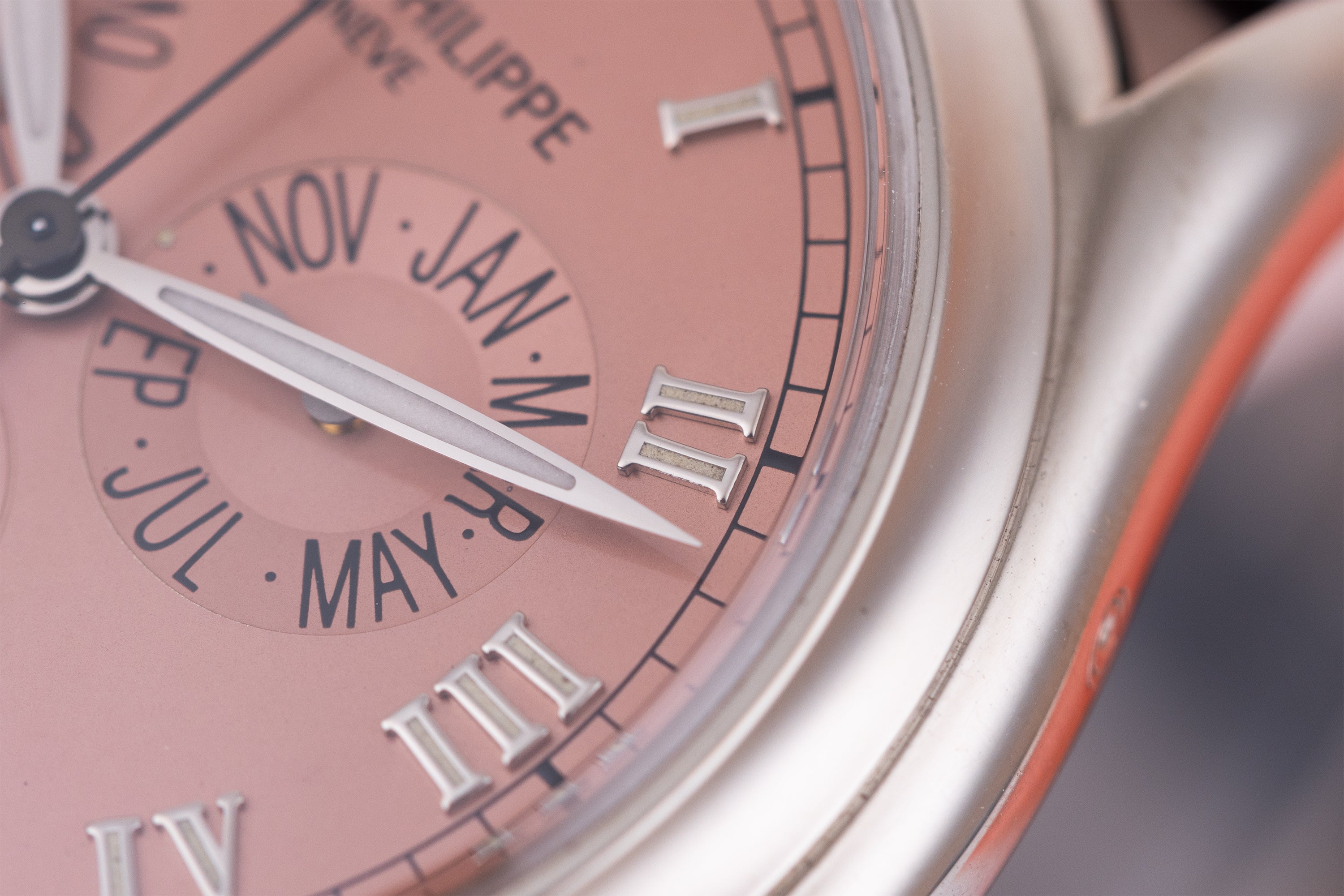 Patek Philippe Annual Calendar | REF. 5035 | Salmon Dial | 18k White Gold