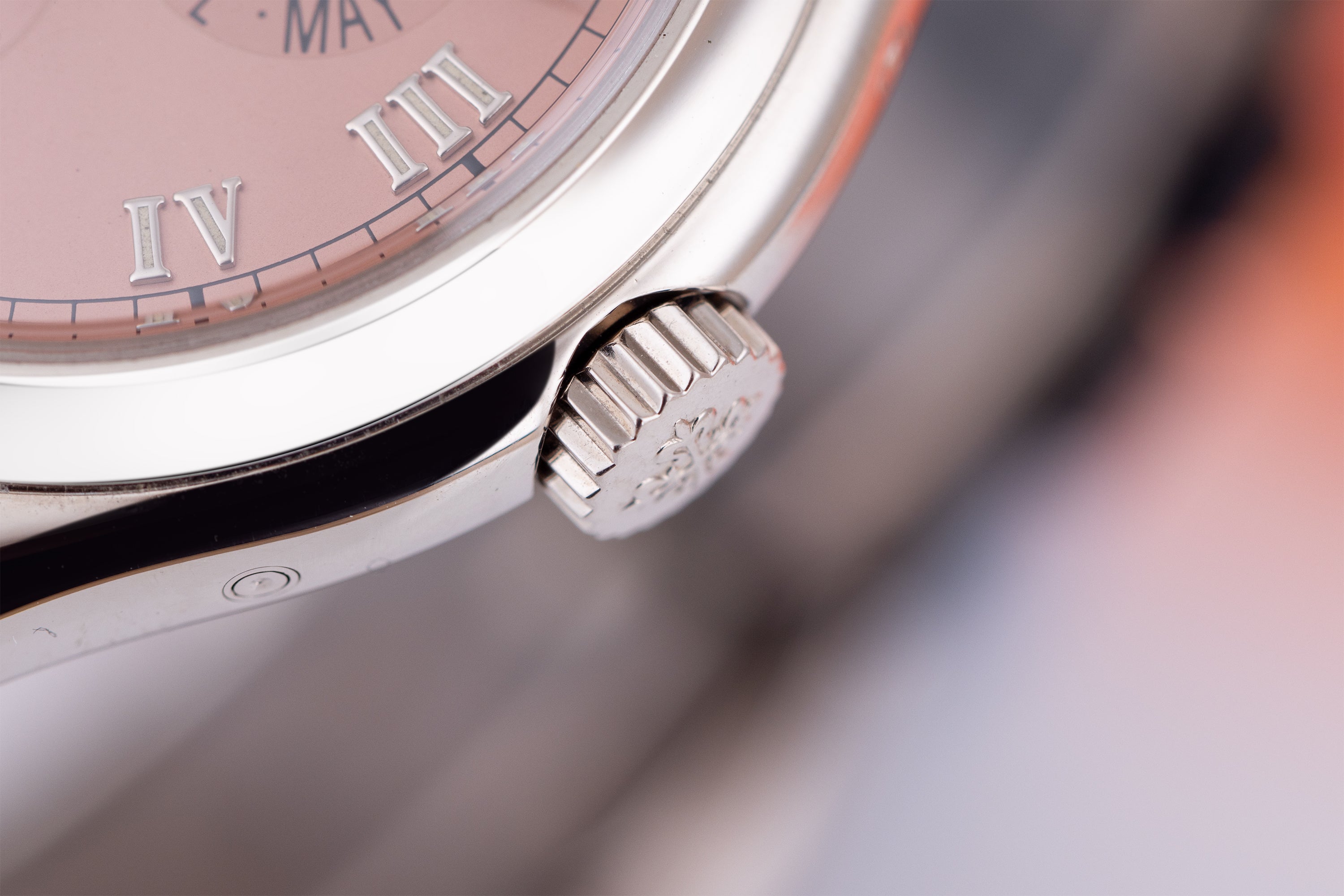 Patek Philippe Annual Calendar | REF. 5035 | Salmon Dial | 18k White Gold