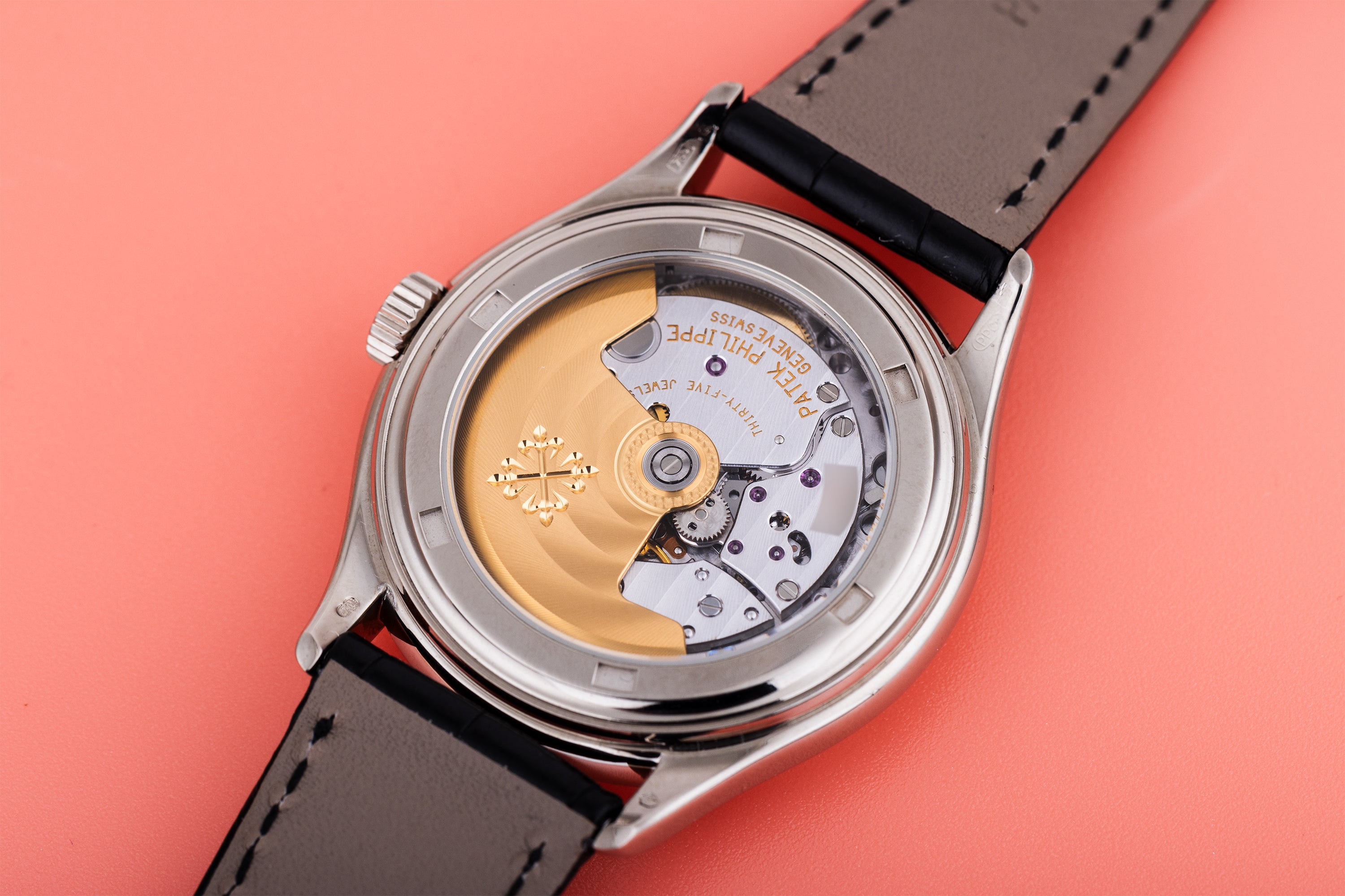 Patek Philippe Annual Calendar | REF. 5035 | Salmon Dial | 18k White Gold