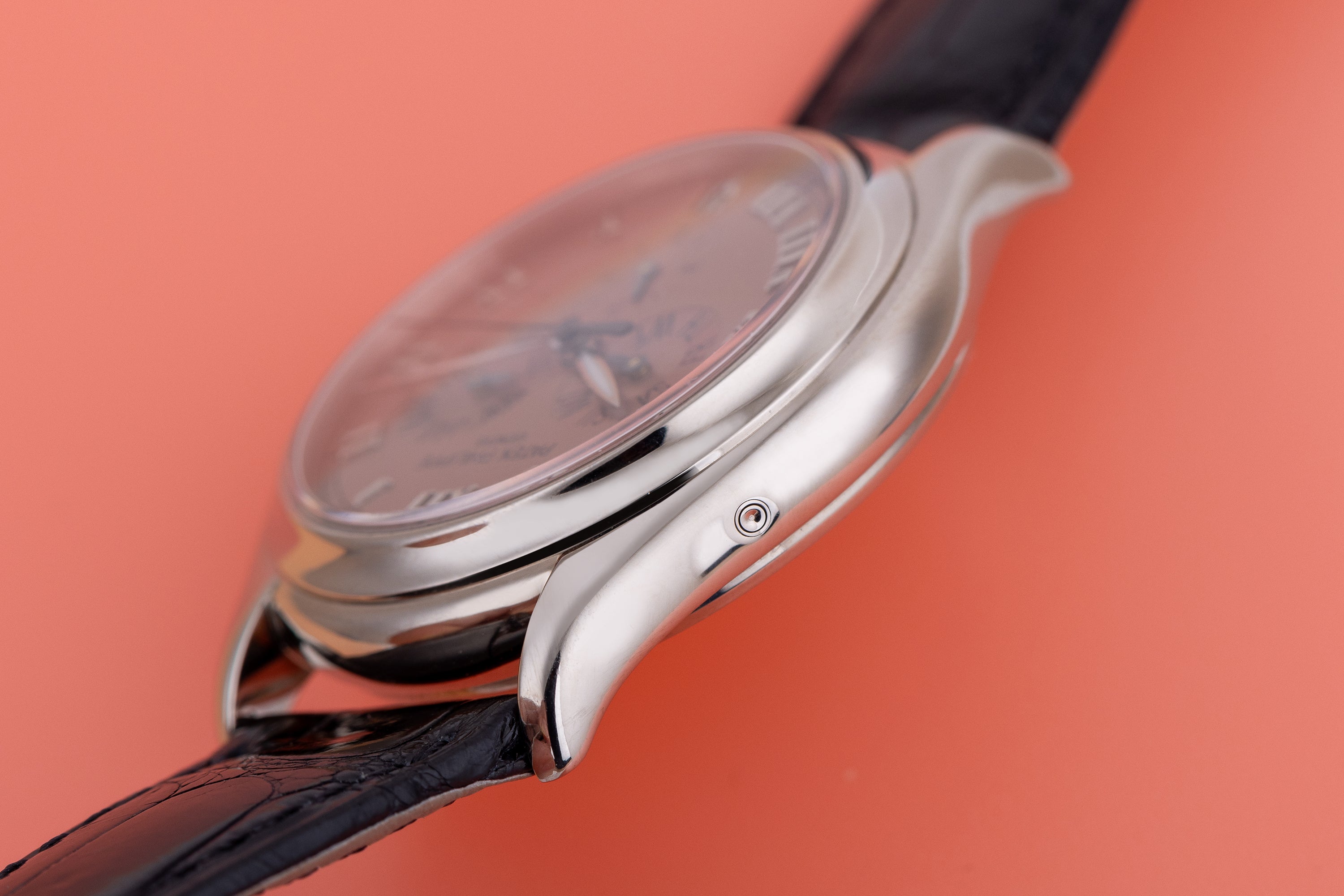 Patek Philippe Annual Calendar | REF. 5035 | Salmon Dial | 18k White Gold