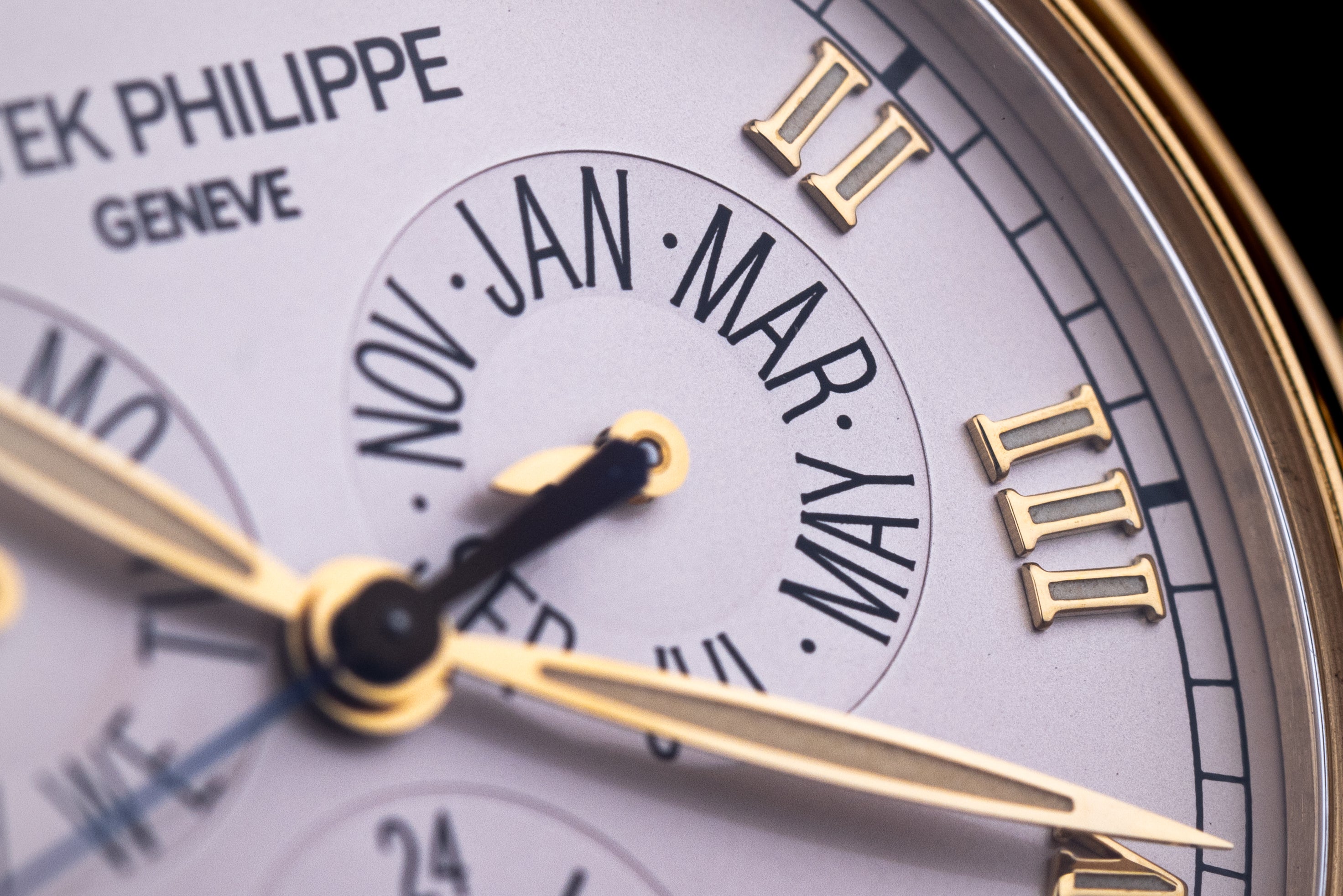 Patek Philippe Annual Calendar | REF. 5035J-001 | 18k Yellow Gold | Box & Papers | 2003 | White Dial