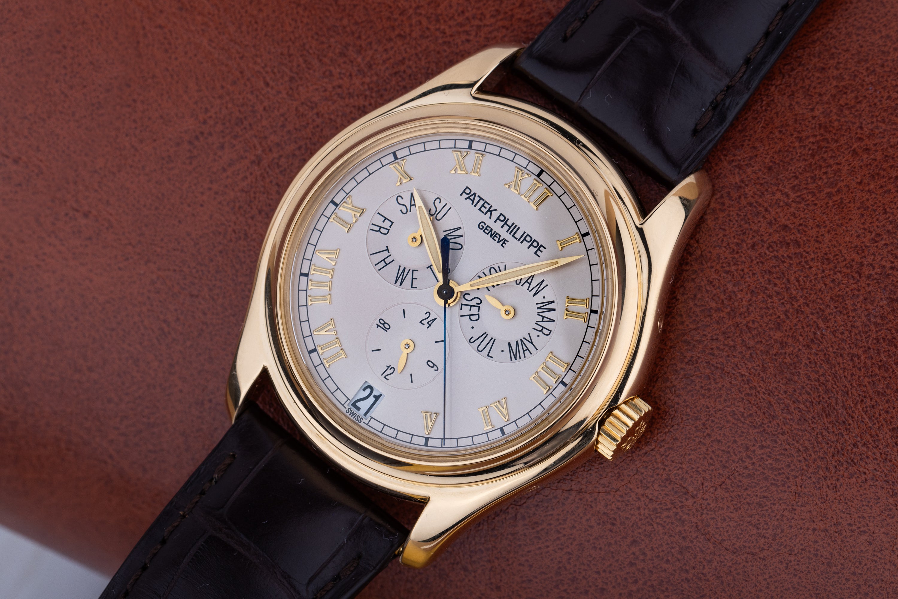 Patek Philippe Annual Calendar | REF. 5035J-001 | 18k Yellow Gold | Box & Papers | 2003 | White Dial