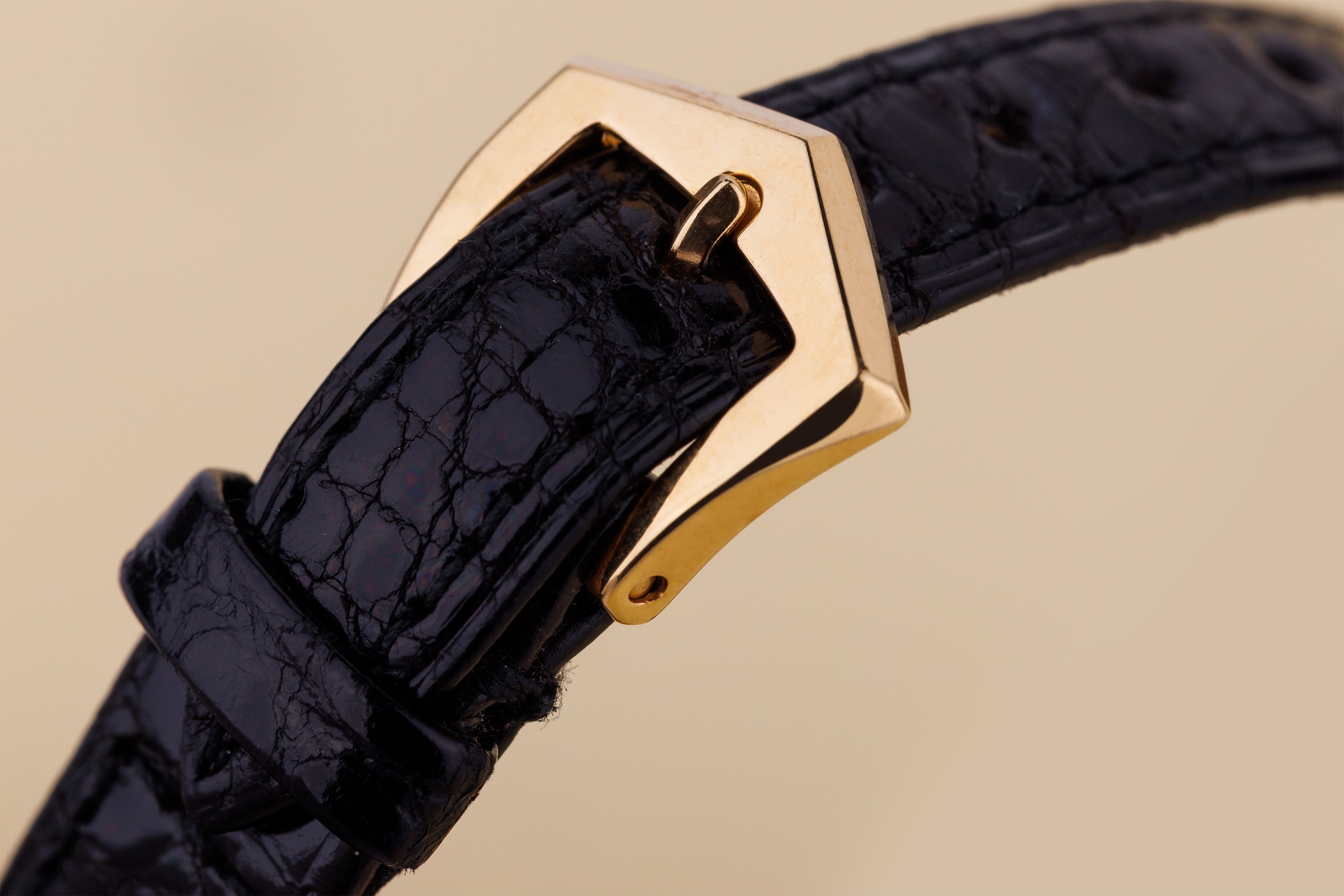 Patek Philippe Calatrava Travel Time | REF. 4864 | 18k Yellow Gold | White Dial | 29mm | Manual Wind | 1990s