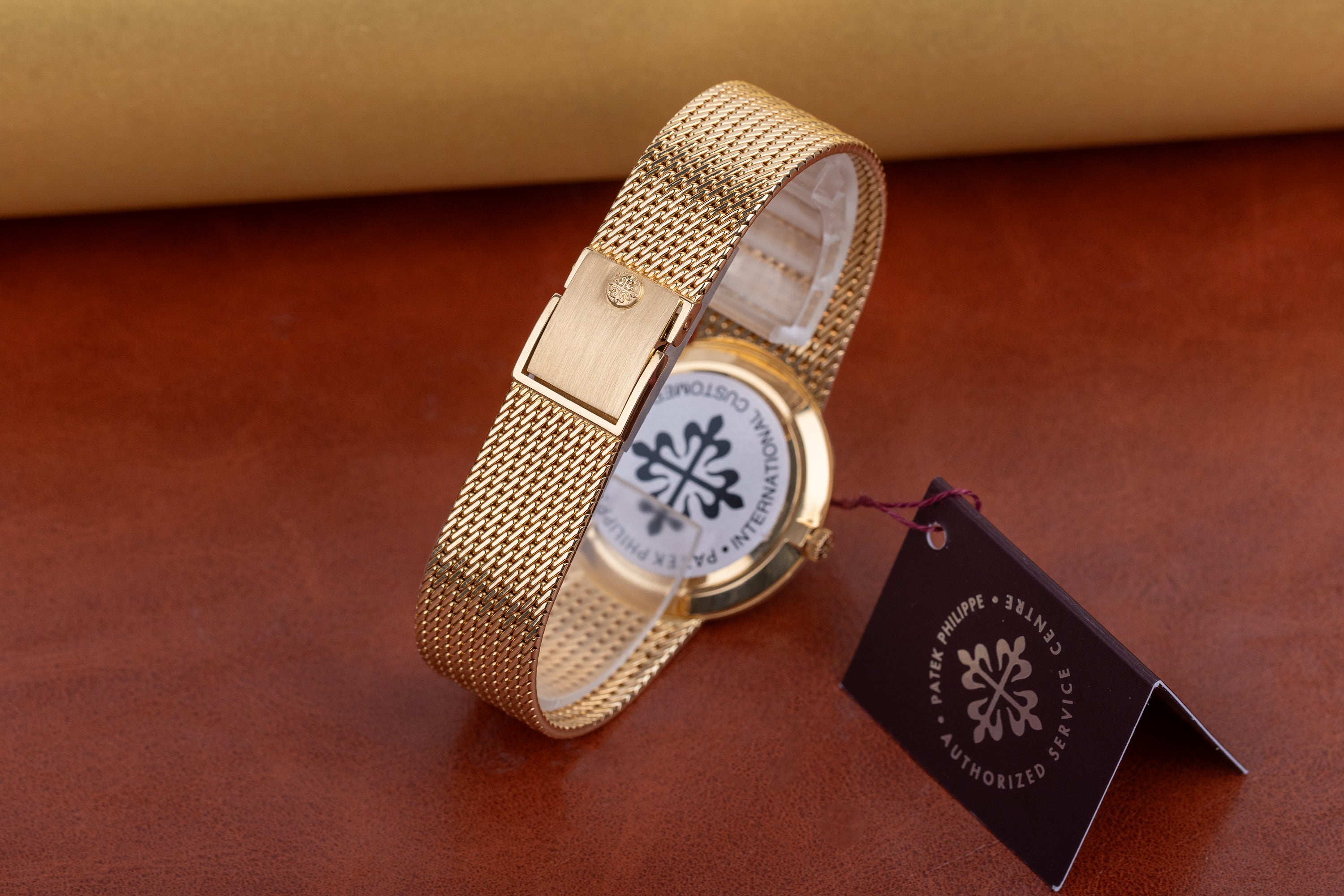 Patek Philippe Calatrava | REF. 3919/005 | Papers | 1989 | 18k Yellow Gold