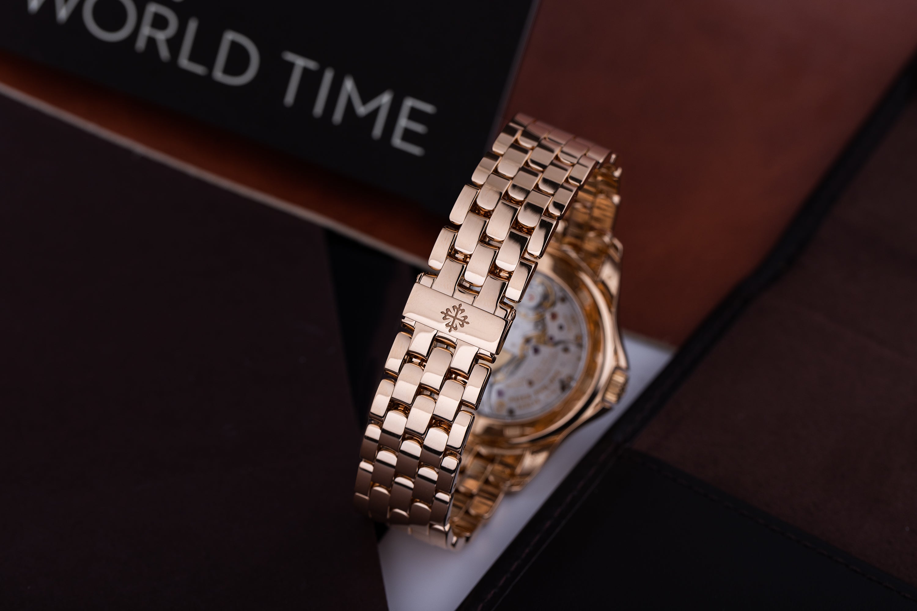 Patek Philippe World Time | REF. 5130/1R-011 | Box & Papers | 2017 | 18k Rose Gold