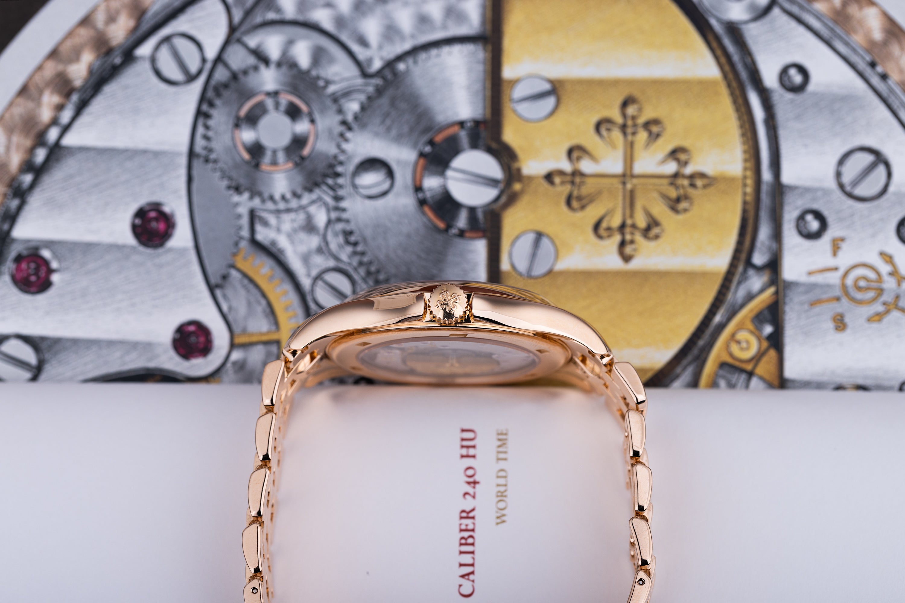 Patek Philippe World Time | REF. 5130/1R-011 | Box & Papers | 2017 | 18k Rose Gold