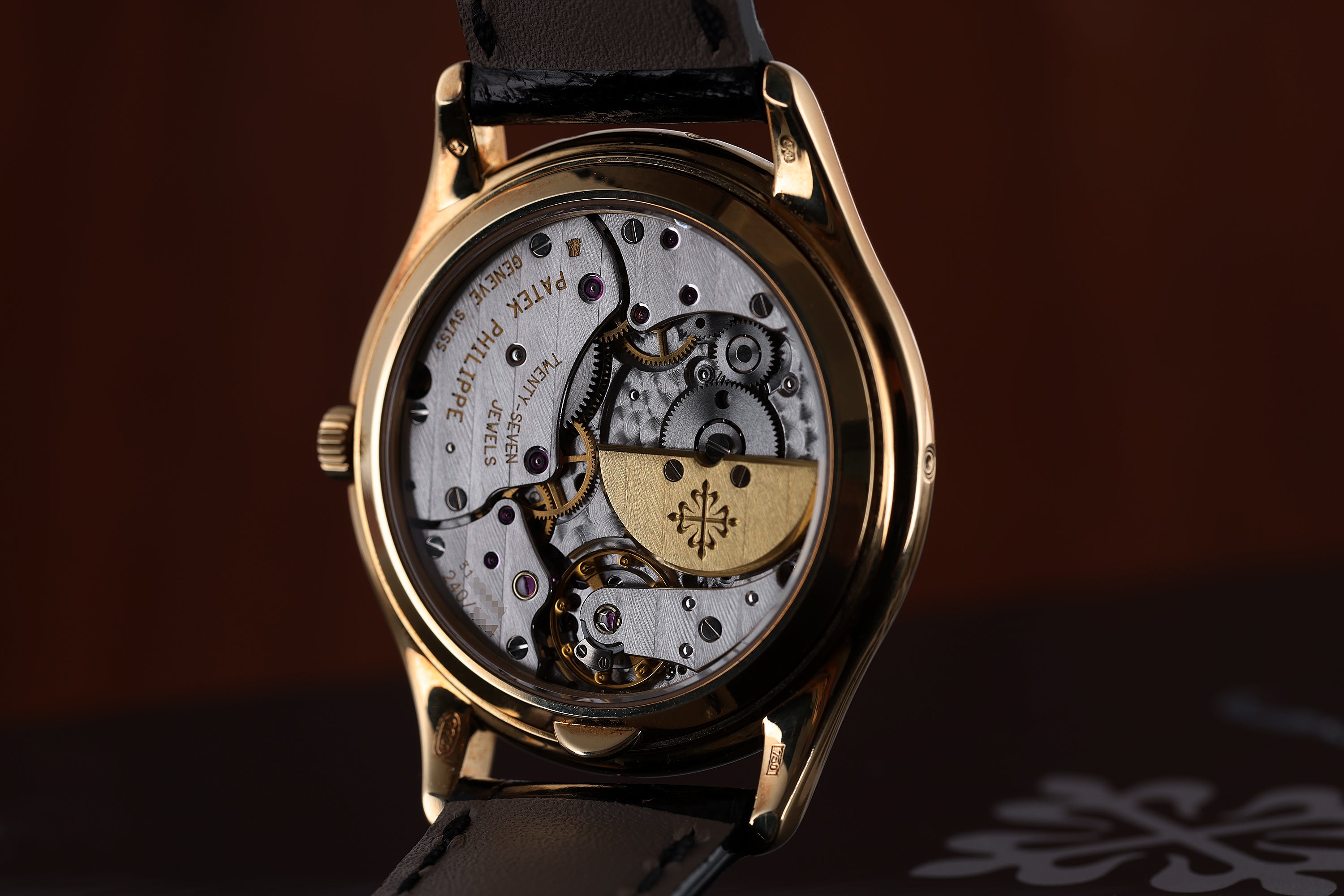 Patek Philippe Perpetual Calendar | REF. 3940J | 18k Yellow Gold | White Dial | 36mm | 2000s
