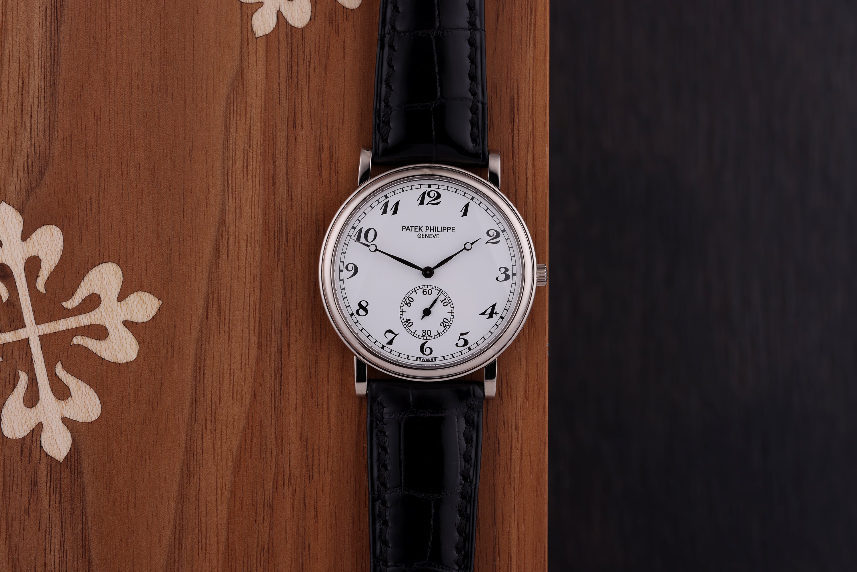 Patek Philippe Calatrava | REF. 5022G | 18k White Gold | 33mm | Manual Wind