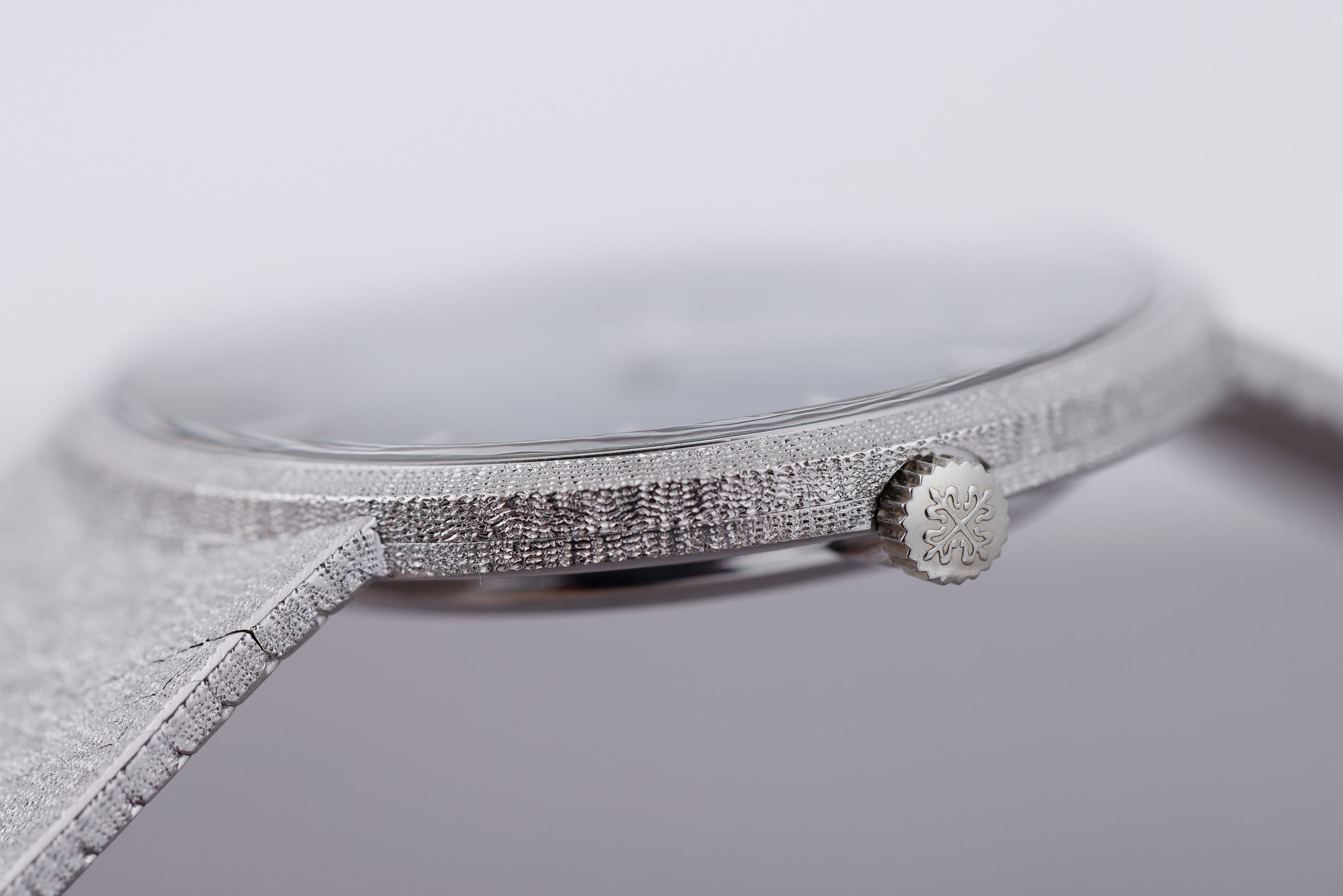 Patek Philippe Vintage Calatrava | REF. 3618/1 | 18k White Gold | 1970's | Manual Wind | 33mm