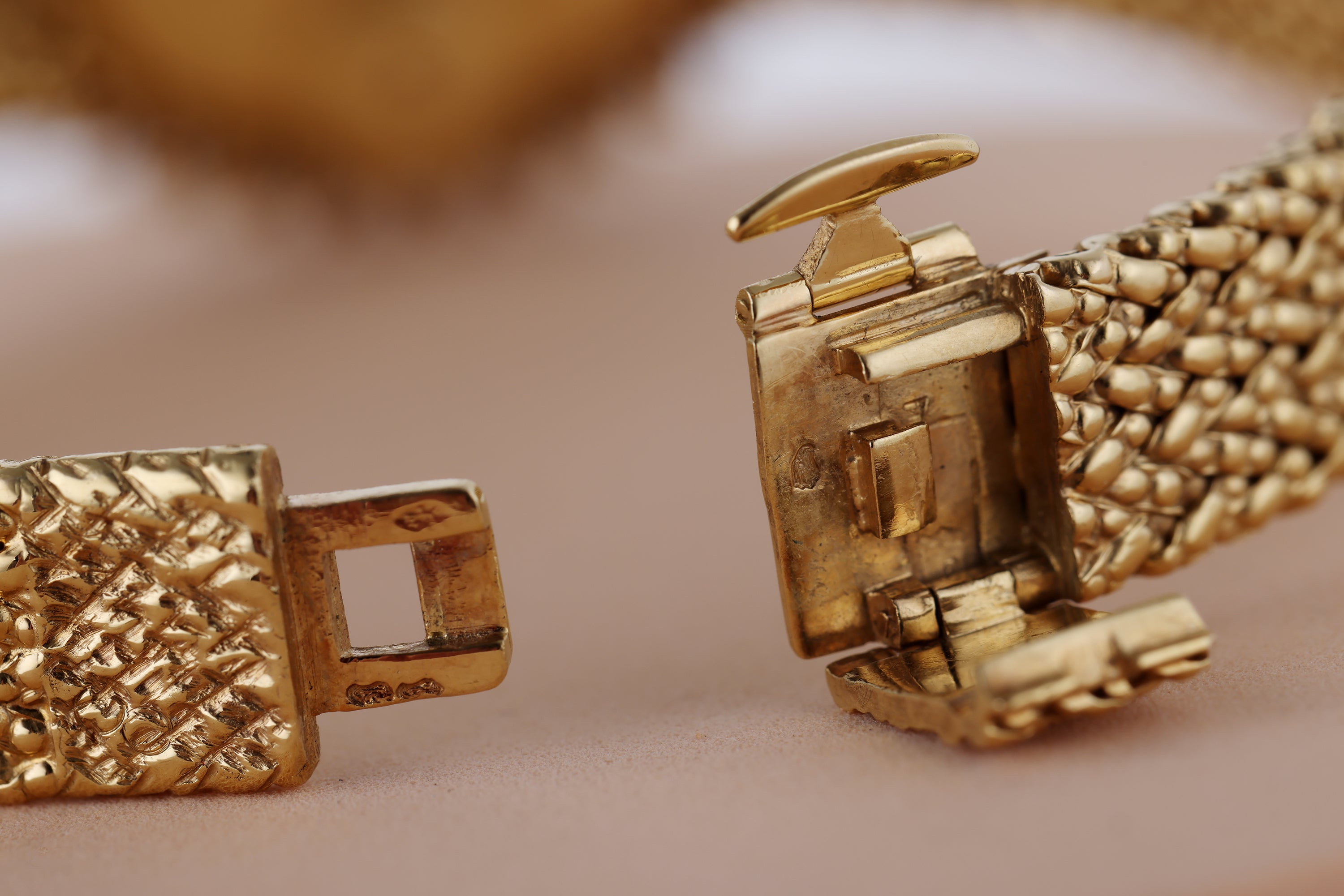 Vacheron Constantin x Mauboussin Double Signed, 1980's Ladies Watch | Gold Dial | Diamond Bezel | 22mm | 18k Yellow Gold