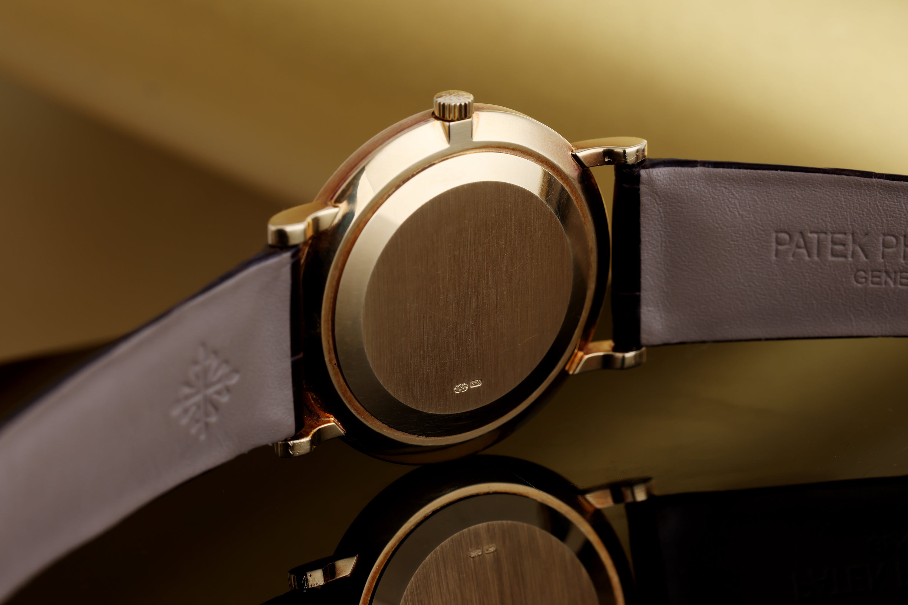 Patek Philippe Calatrava | REF. 3919J | 18k Yellow Gold | Hobnail Bezel | 33mm | 1990s