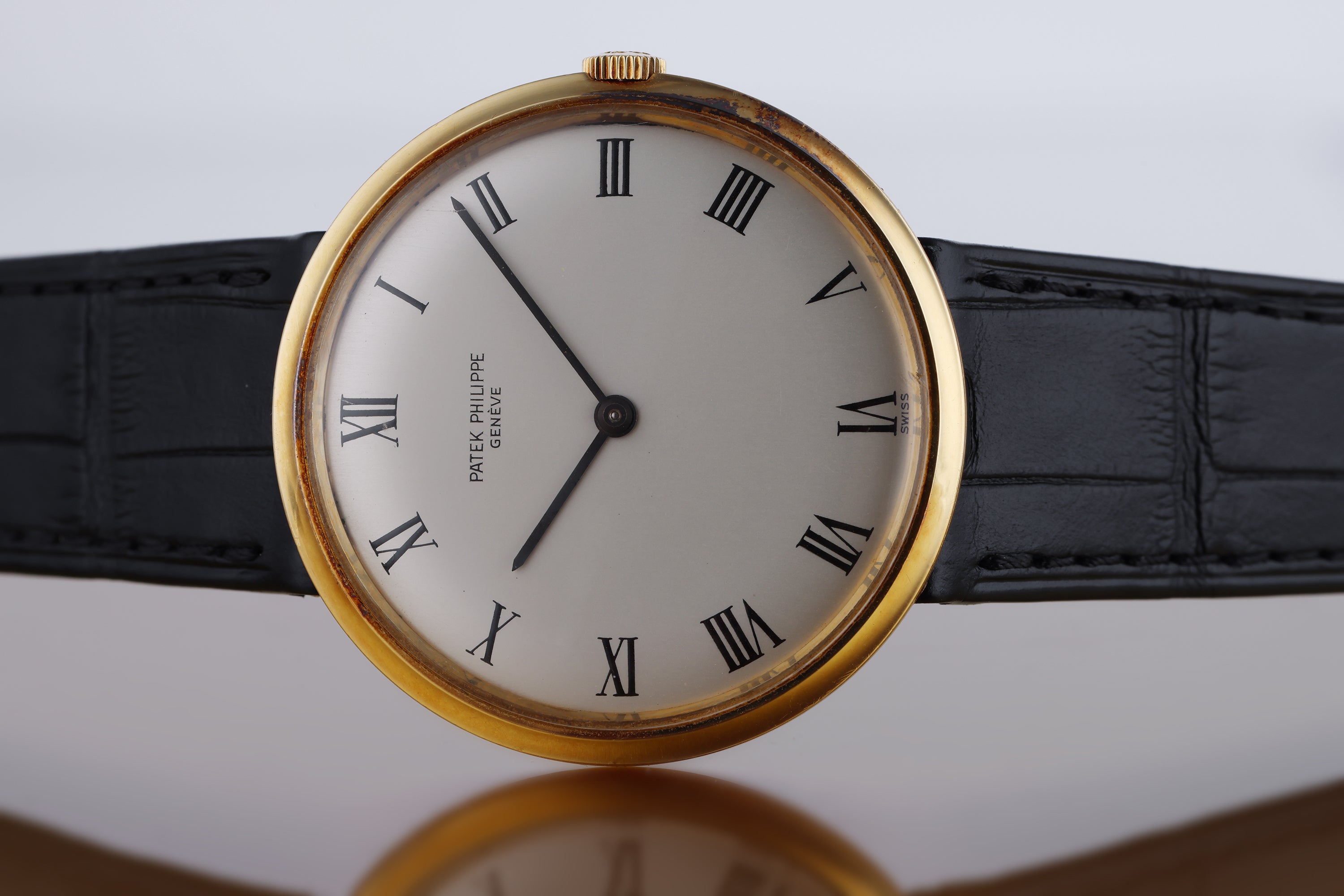 Patek Philippe Calatrava | REF. 2591 | 18k Yellow Gold | Manual Wind | 1969