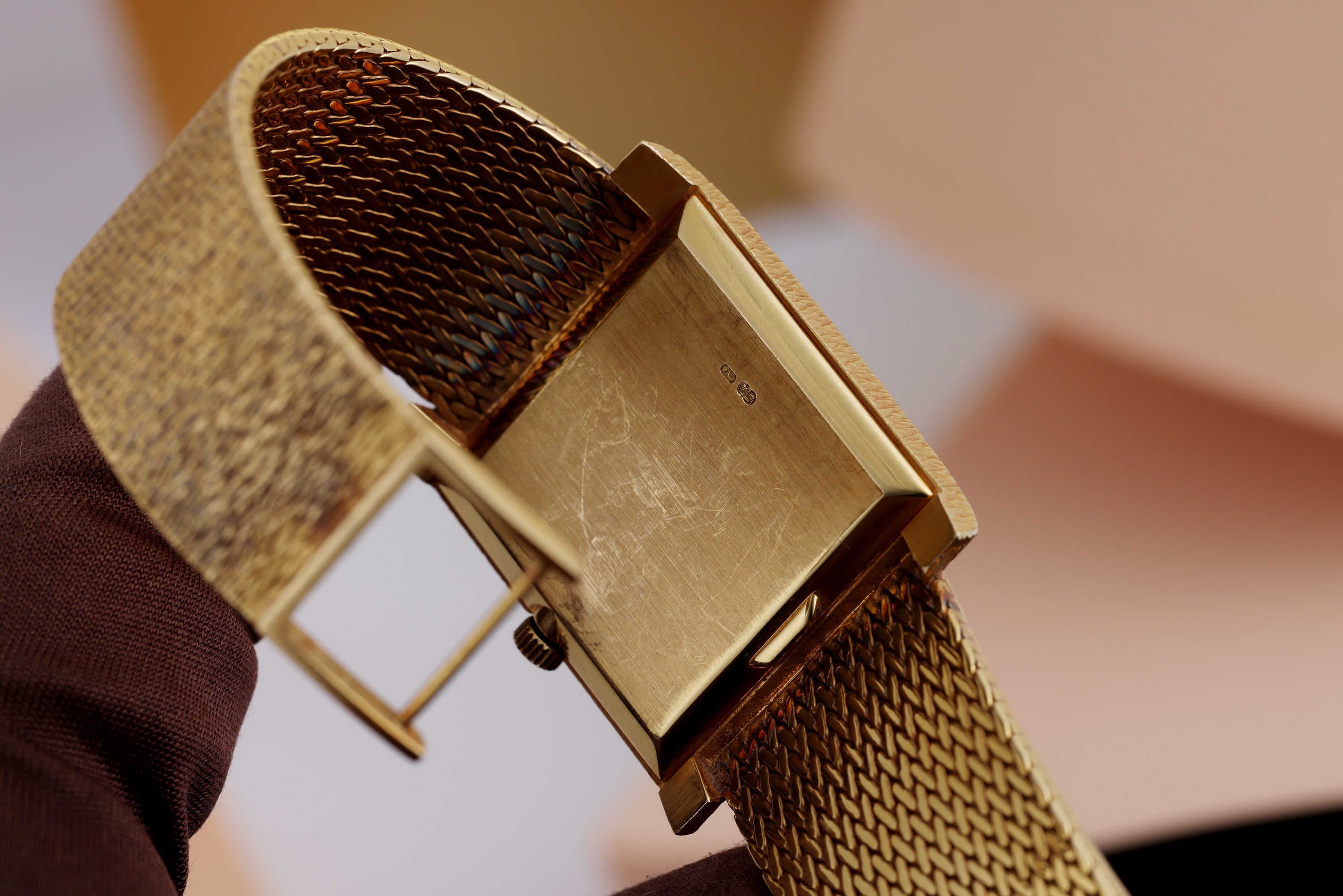 Patek Philippe 1970's Vintage Gondolo | REF. 3553/1 | Bark Finish | 18k Yellow Gold | 26mm | Manual Wind